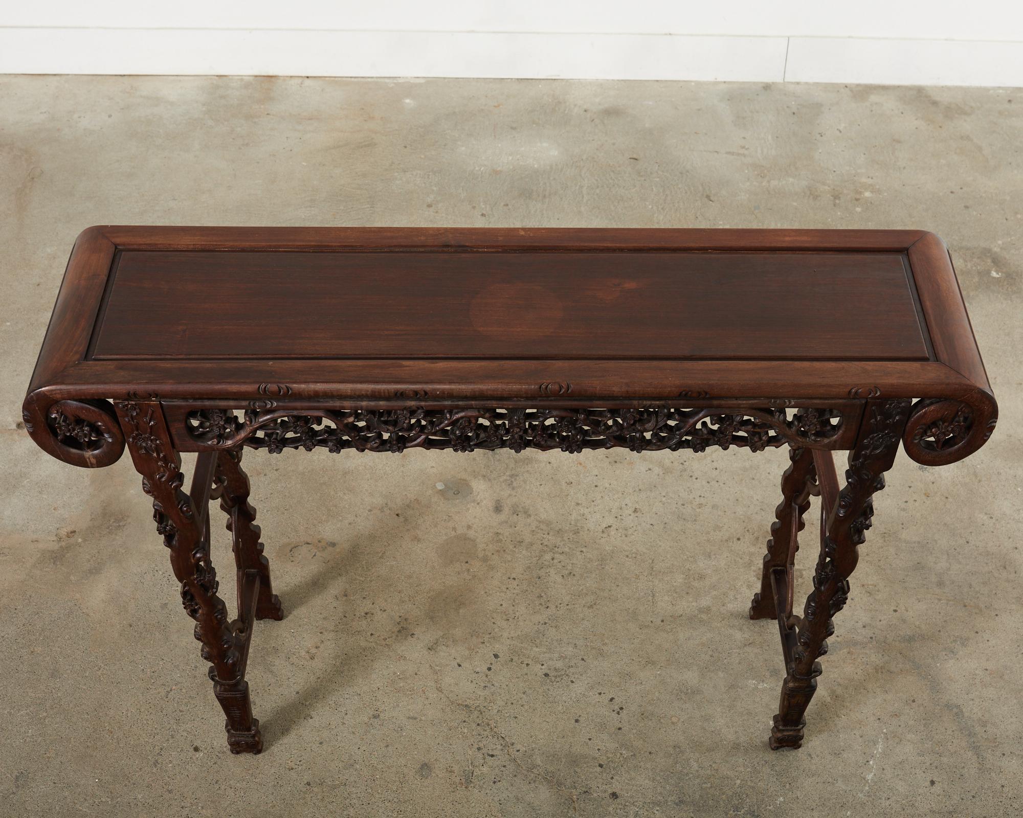 20th Century Chinese Export Rosewood Carved Altar Console Table For Sale