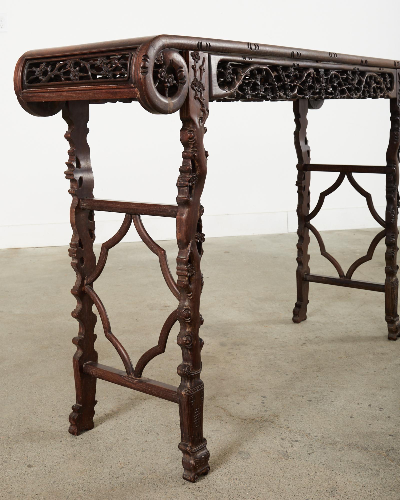 Chinese Export Rosewood Carved Altar Console Table For Sale 4