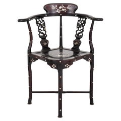 Chinese Export Shell-Inlaid Ebonized Corner Chair