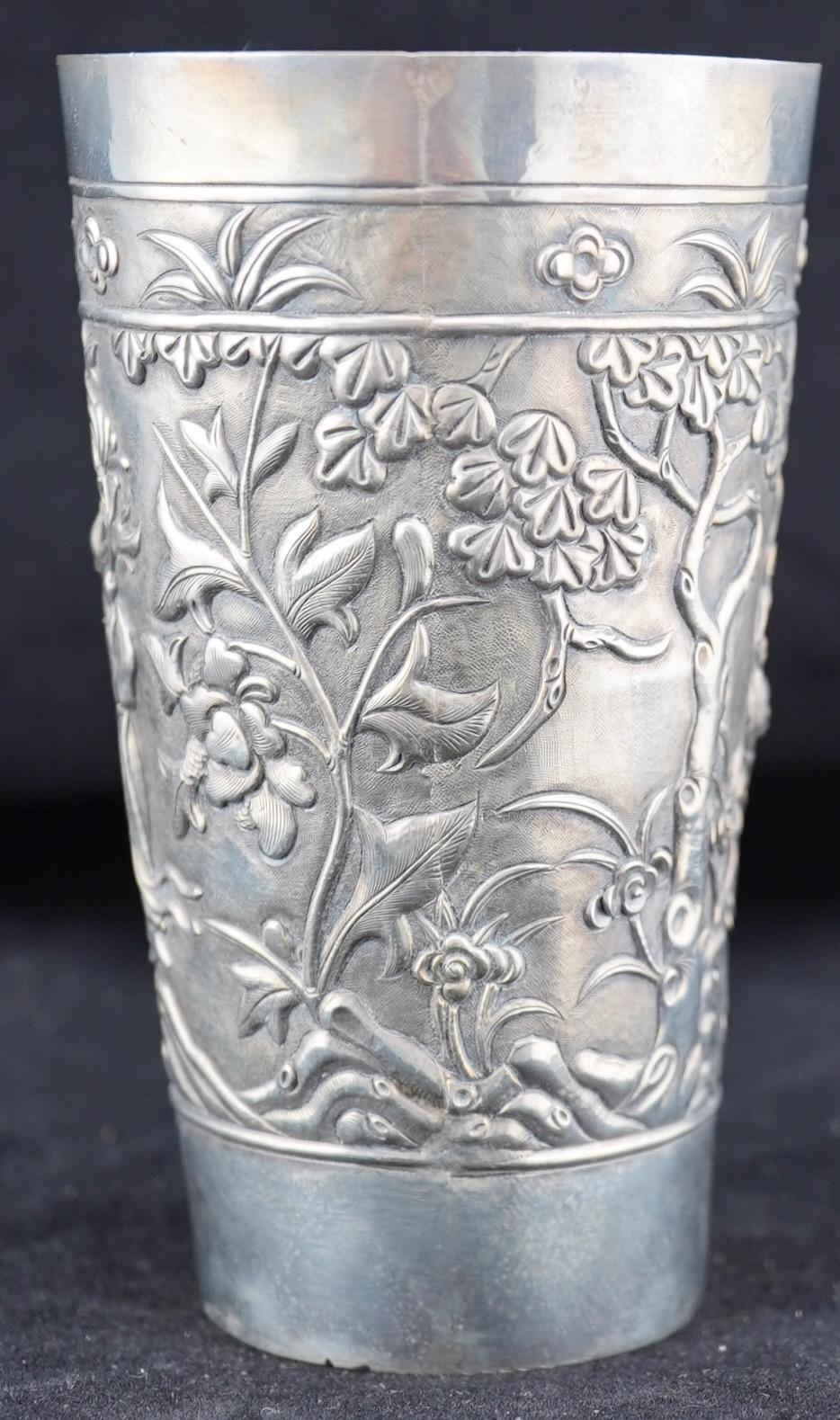 Chinesischer Export-Silberbecher aus Silber, ca. 1890er Jahre im Zustand „Gut“ im Angebot in Gainesville, FL