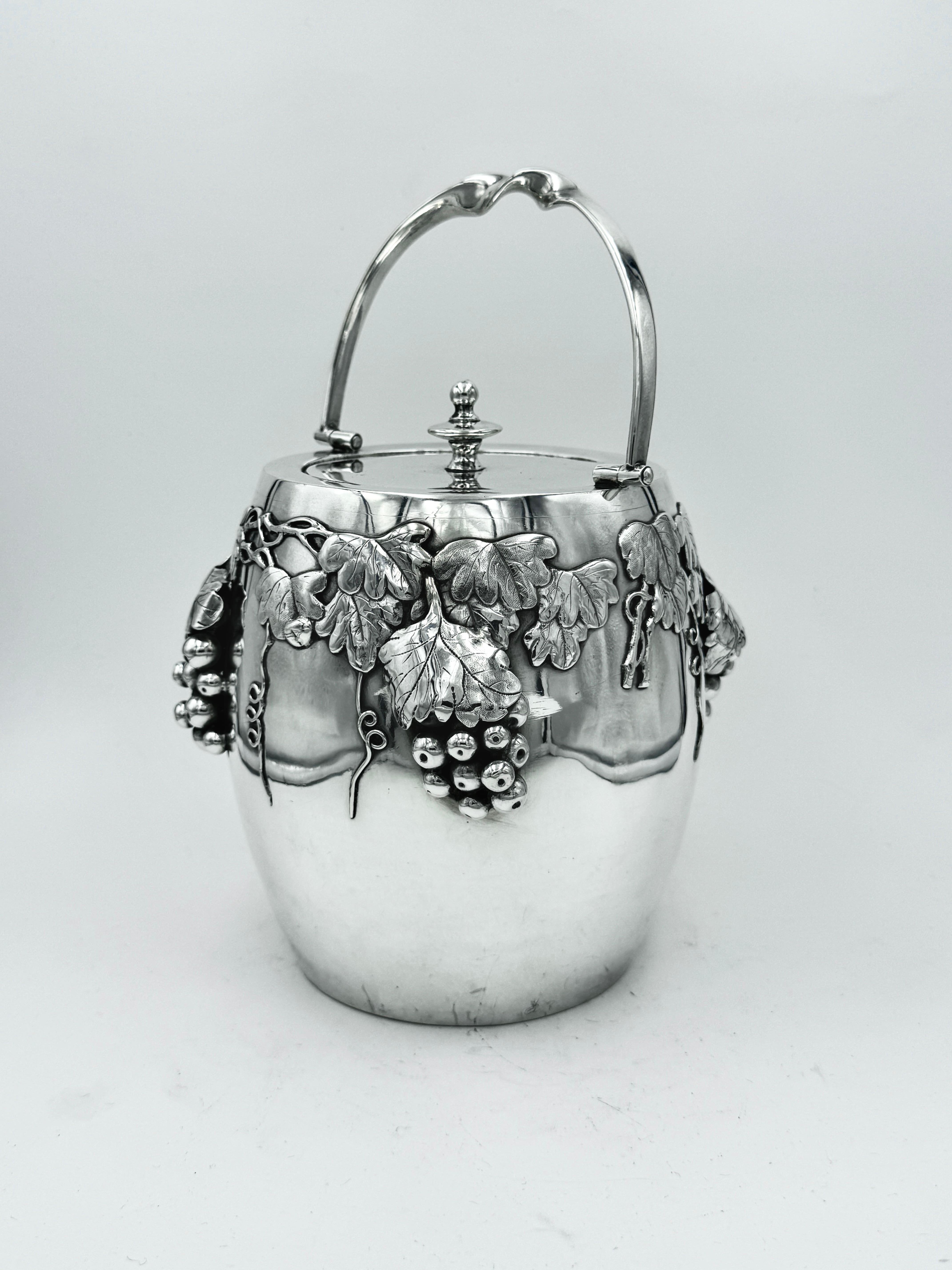 Late 19th Century Chinese Export Silver Biscuit Box For Sale