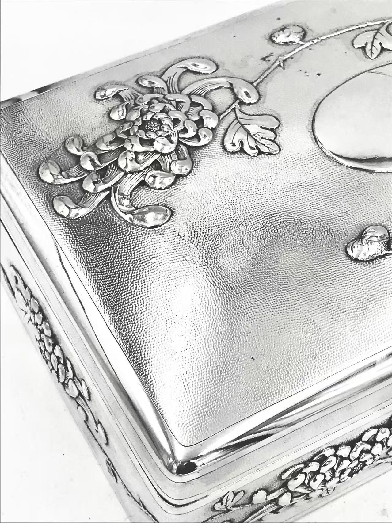 Caja de plata china de exportación siglo XIX en venta