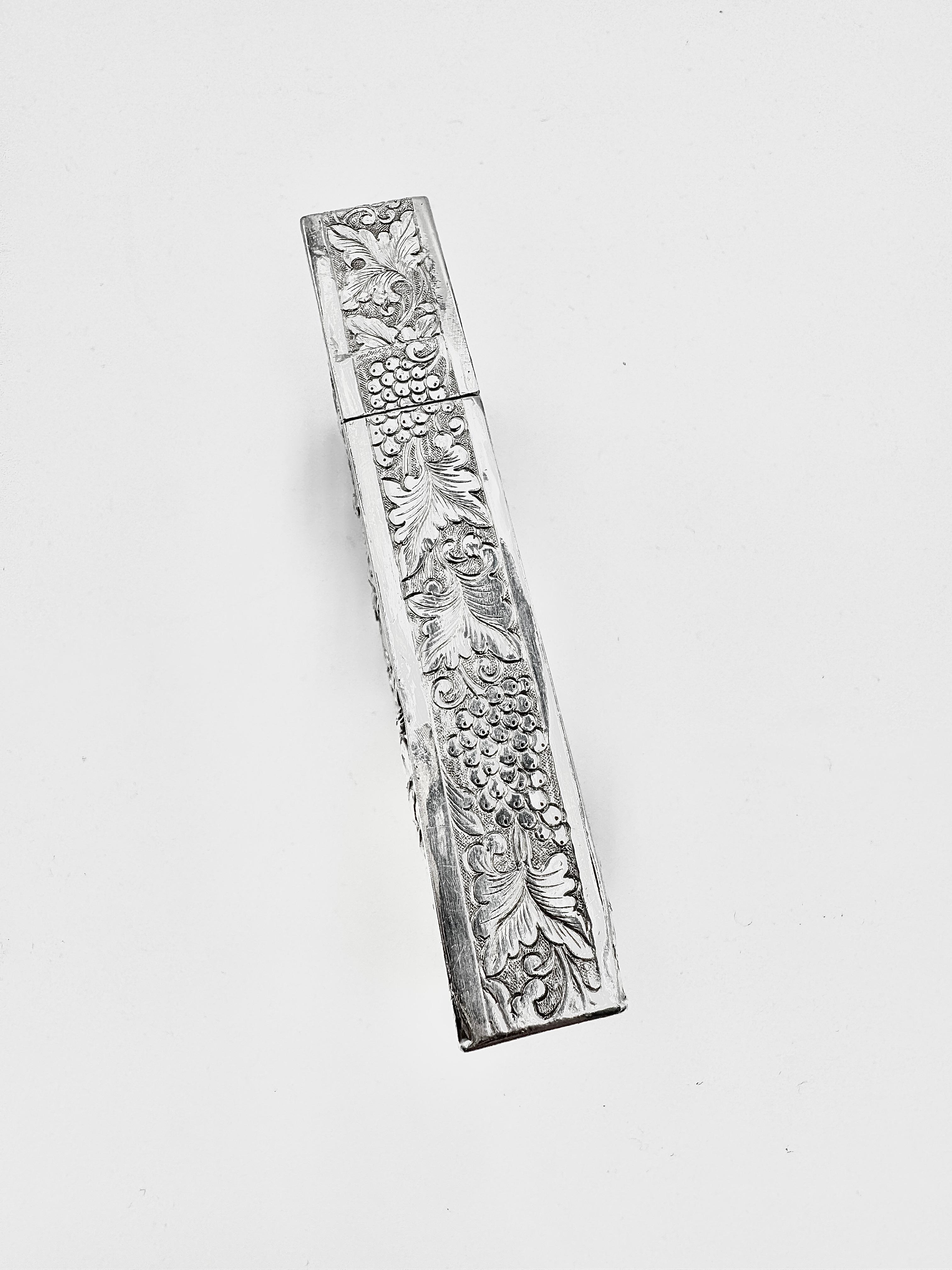 Chinese Export Silver Card Case Mediados del siglo XIX en venta