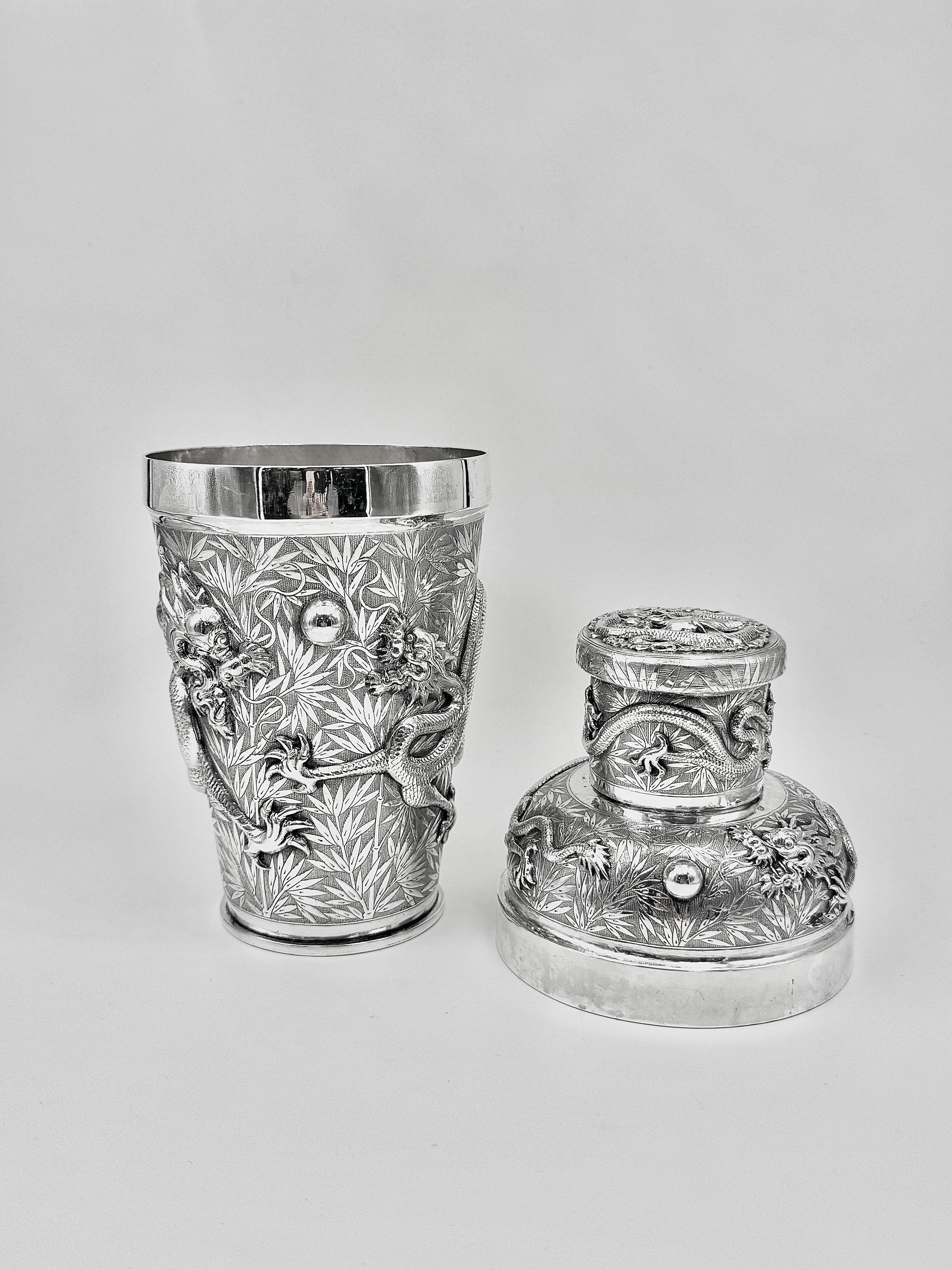 Coctelera china de plata de exportación mediados del siglo XX en venta