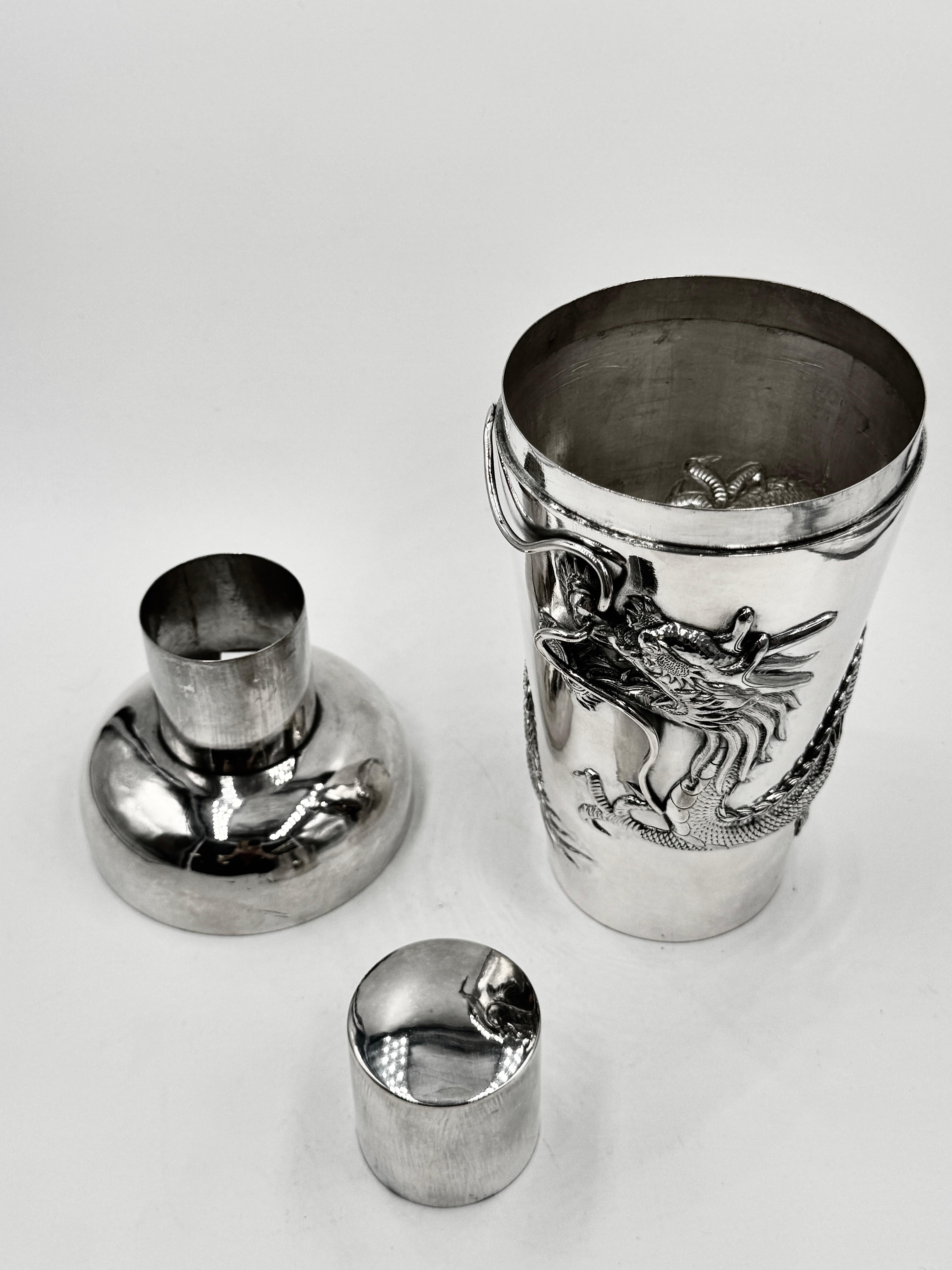 Shaker à cocktail en argent exporté de Chine en vente 2