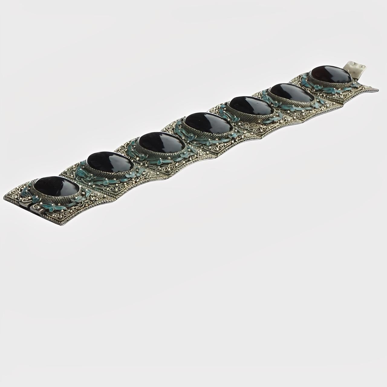 Chinese Export Silver Tone Filigree Cannetille Enamel Onyx Bracelet en venta 3