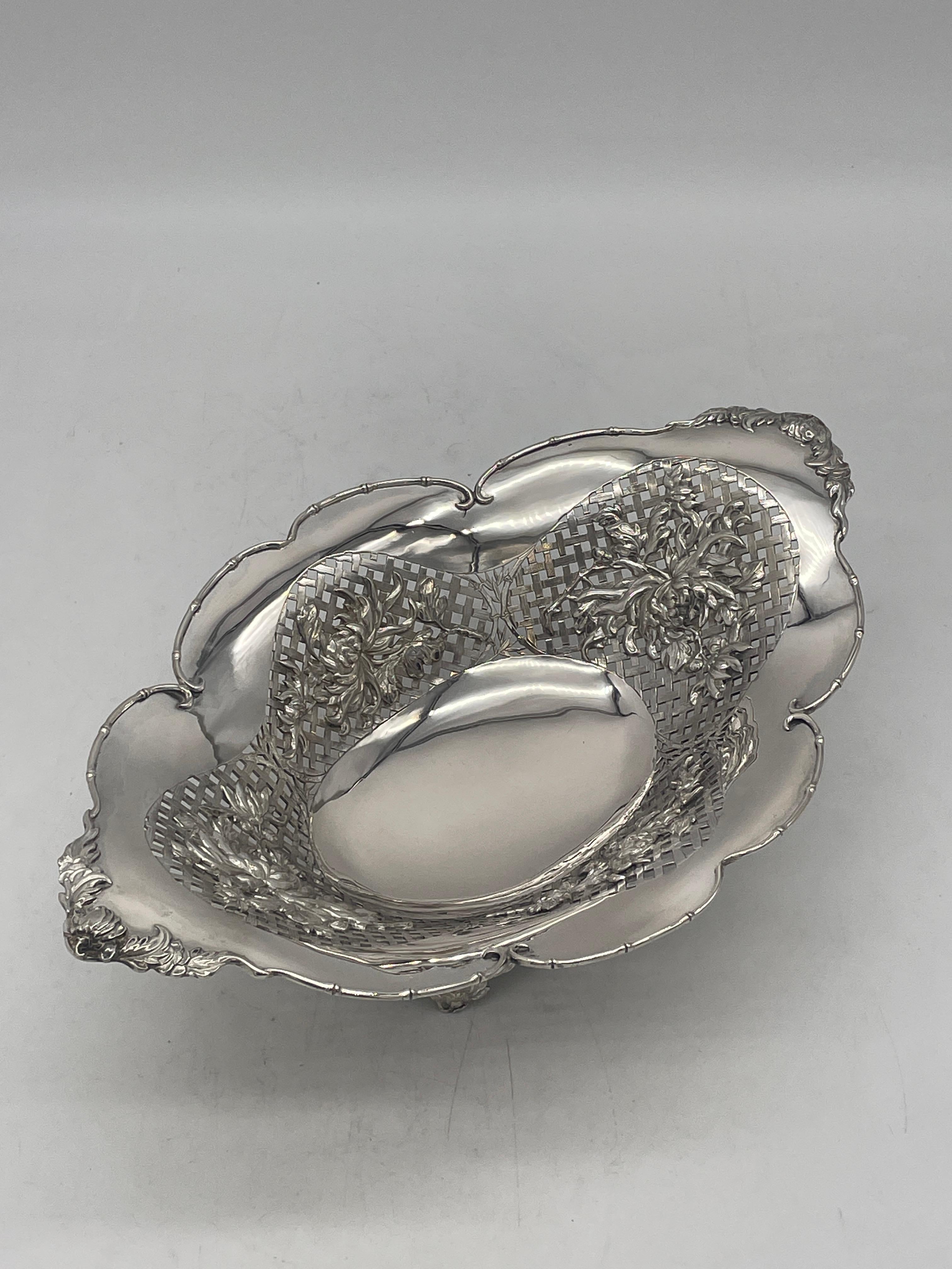 Chinese Export Silver Fruit Dish For Sale 4