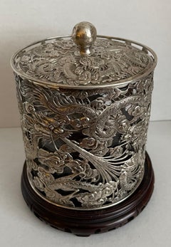 Chinesischer chinesischer Export Silber Humidor auf Ständer