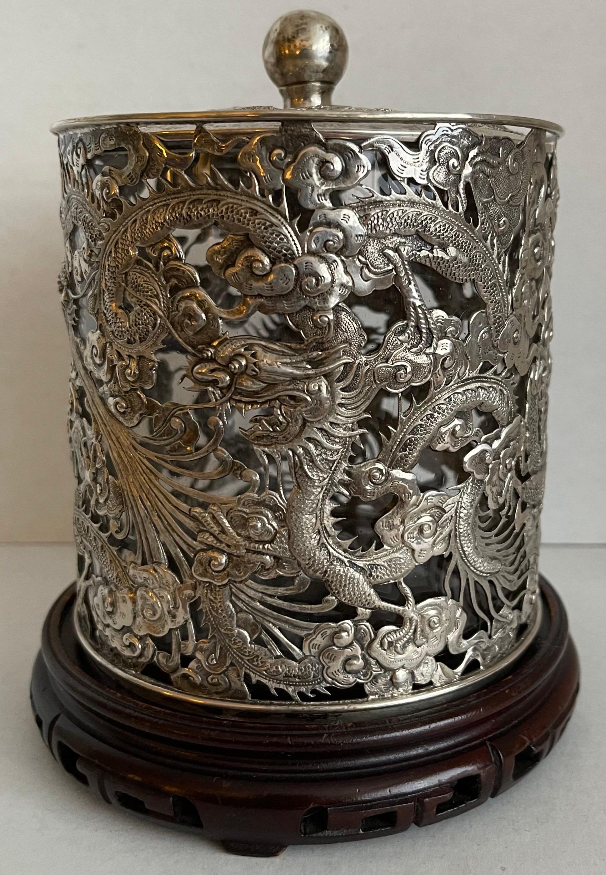 Chinese Export Silver Humidor on Stand In Good Condition In Stamford, CT