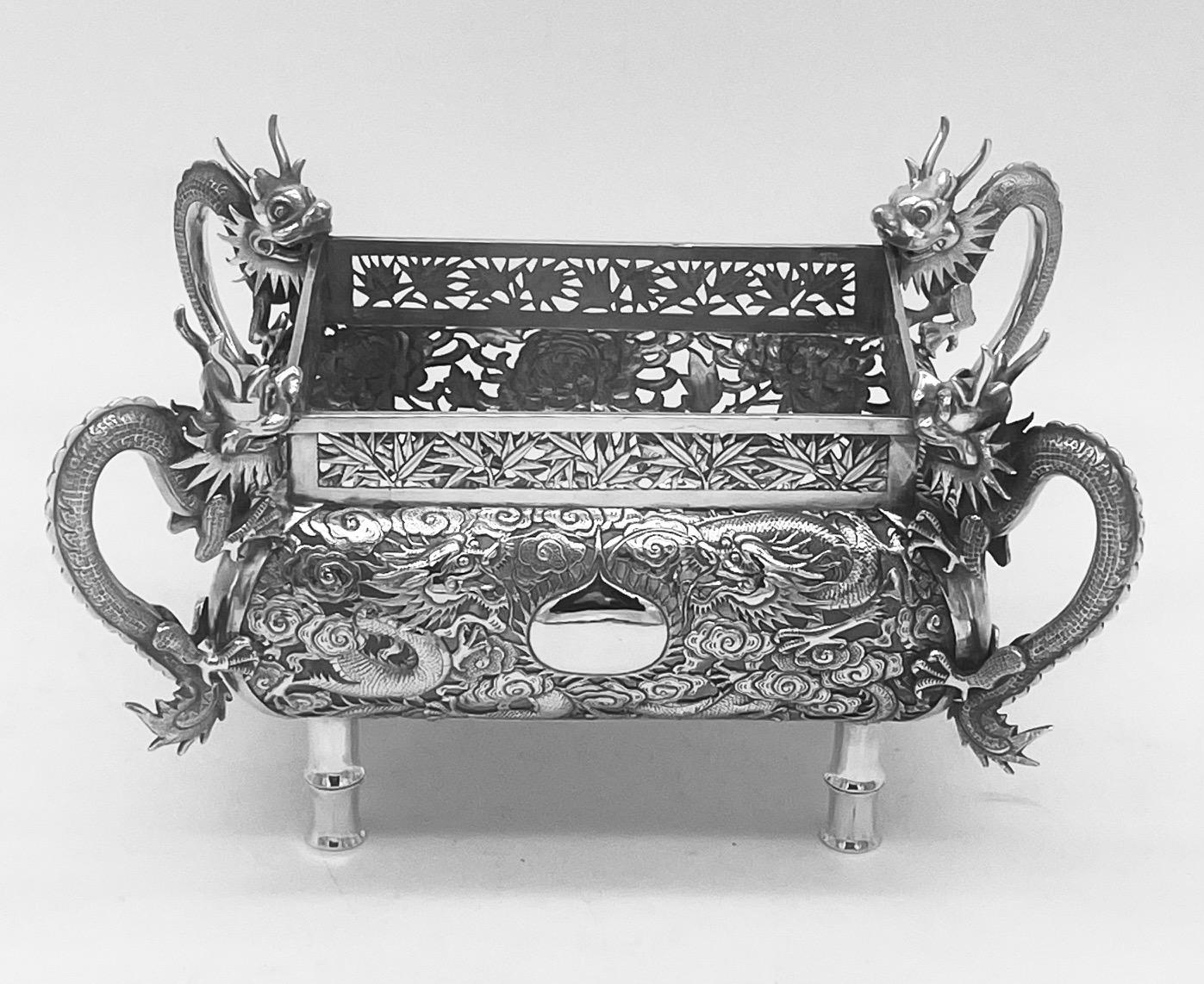 Chinese Export Silver Jardiniere with Dragons and Figures For Sale 2