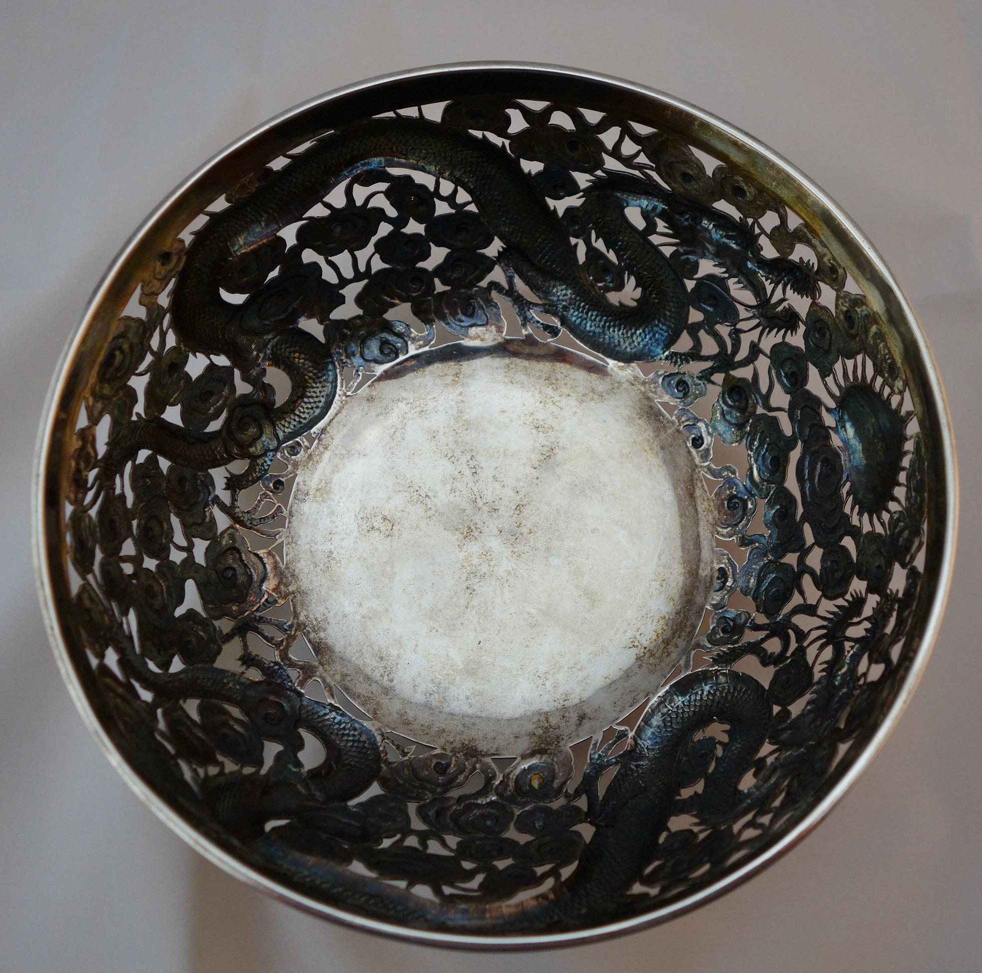Chinese Export Silver Openwork Dragon Bowl by Wang Hing & Co, Hong Kong, 1890 For Sale 1