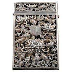 Chinesisches Export-Silber Repousse und durchbrochenes Kartenetui von Sing Fat