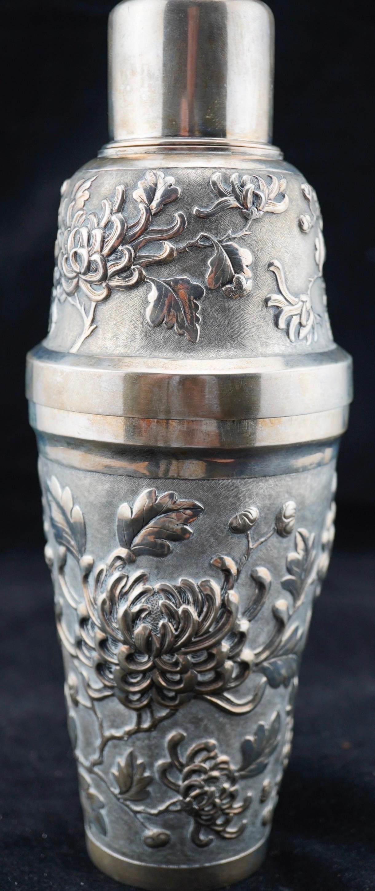 Repoussé Chinese Export Silver Repousse Chrythanthemum Cocktail Shaker circ 1900 For Sale