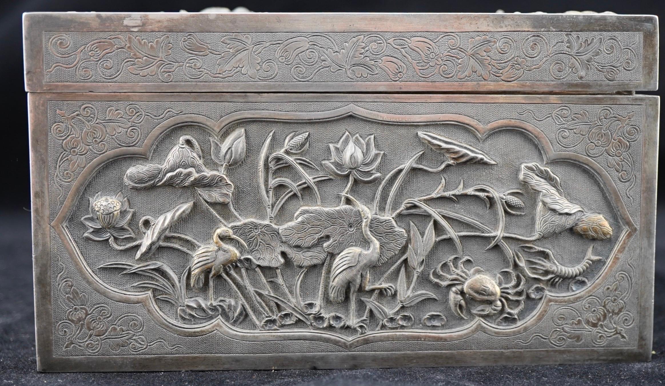 Chinese Export Silver Repousse Dragon and Landscape Box In Good Condition For Sale In Gainesville, FL