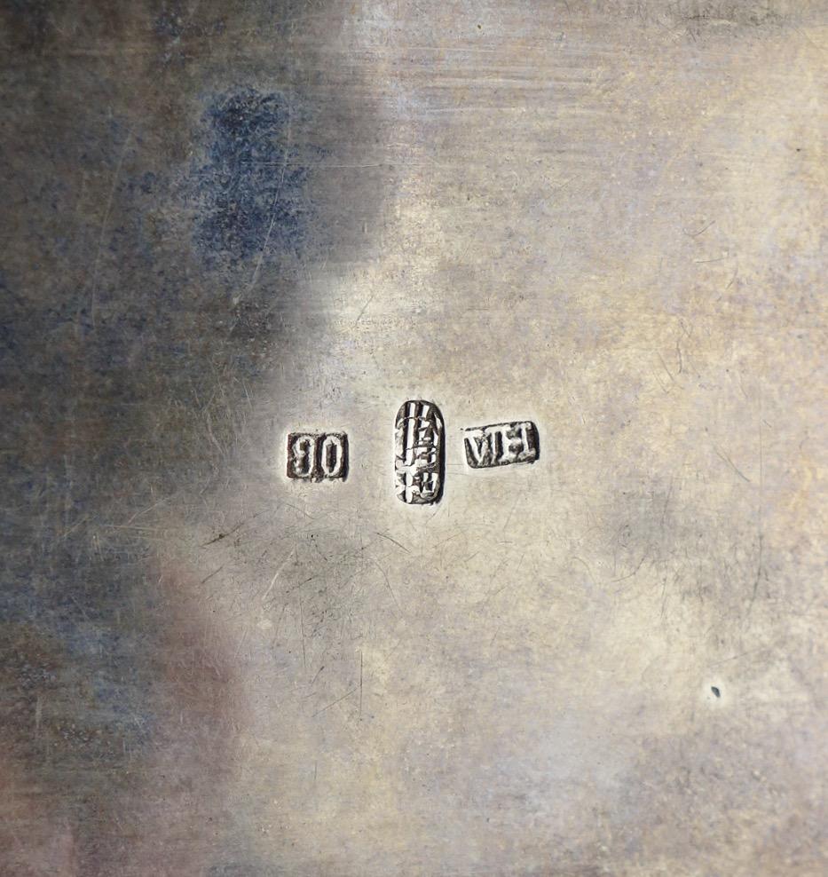 Scatola scenografica in argento da esportazione cinese di Wang Hing, circa 1870 In condizioni buone in vendita a Sarasota, FL