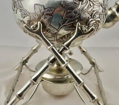 Chinesische Export-Silber-Teekanne oder -Kessel auf einem Stand von Leeching, um 1900