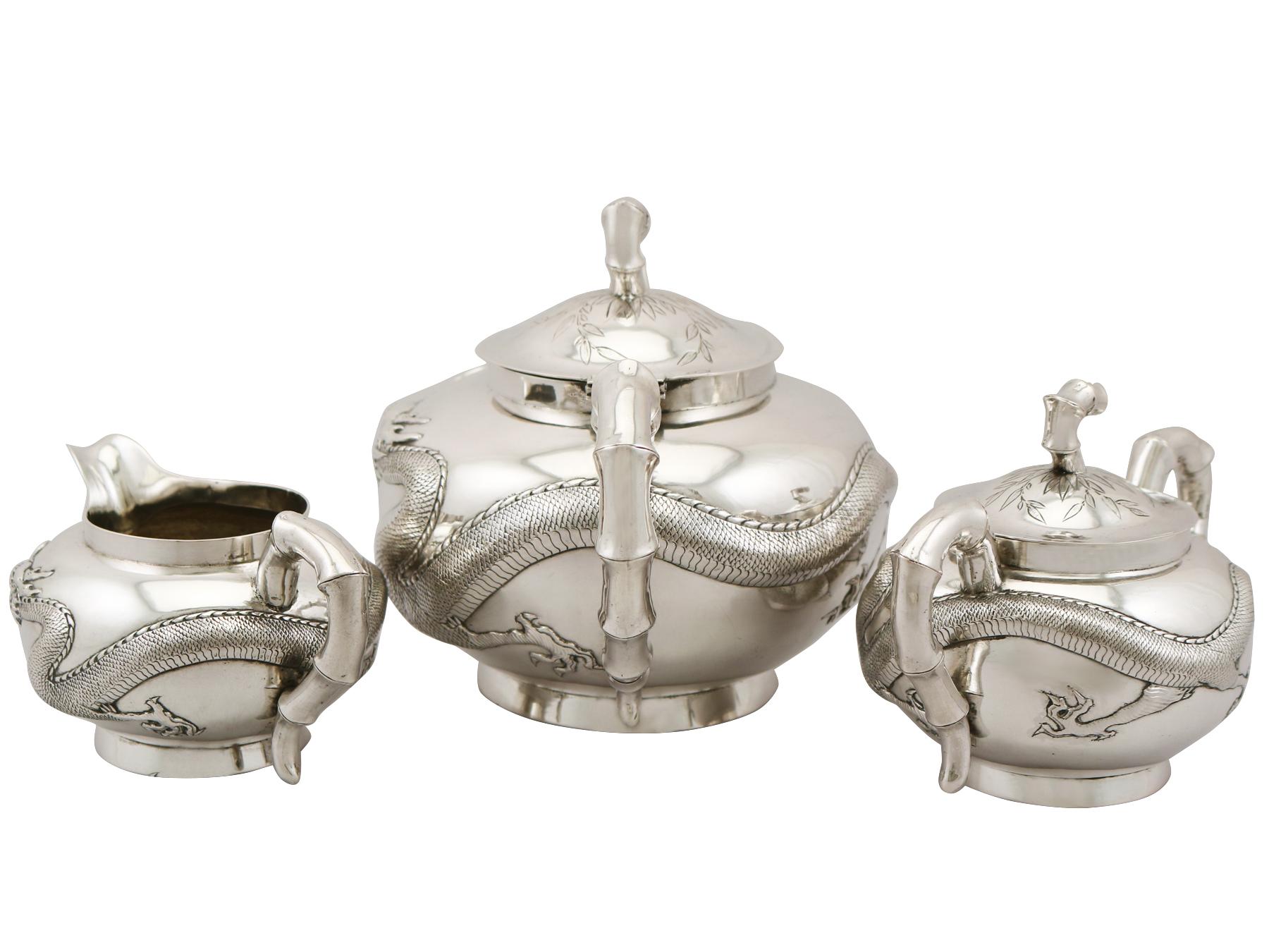 Chinese Export Silver Three-Piece Tea Service, Antique, circa 1870 In Excellent Condition In Jesmond, Newcastle Upon Tyne
