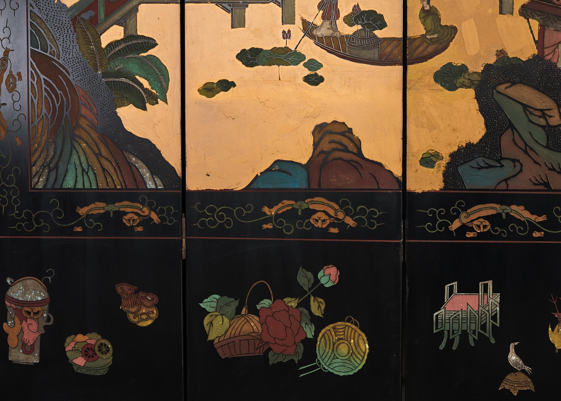 Pavilion doré à six panneaux d'exportation chinoise de Coromandel en vente 4