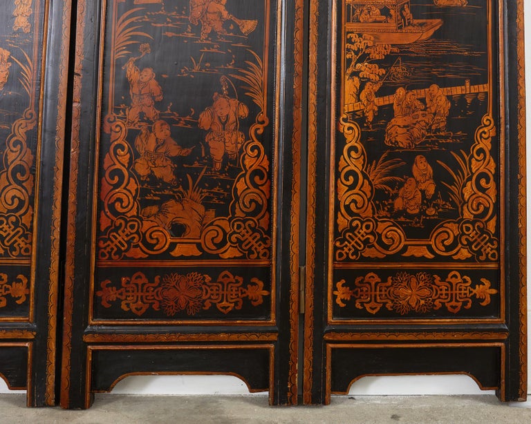 Chinese Export Six Panel Gilt Lacquered Folding Screen For Sale at 1stDibs