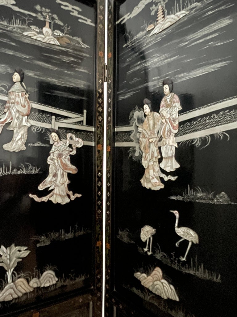 Early 20th Century Chinese Hand-Painted Six-Panel Lacquered Screen