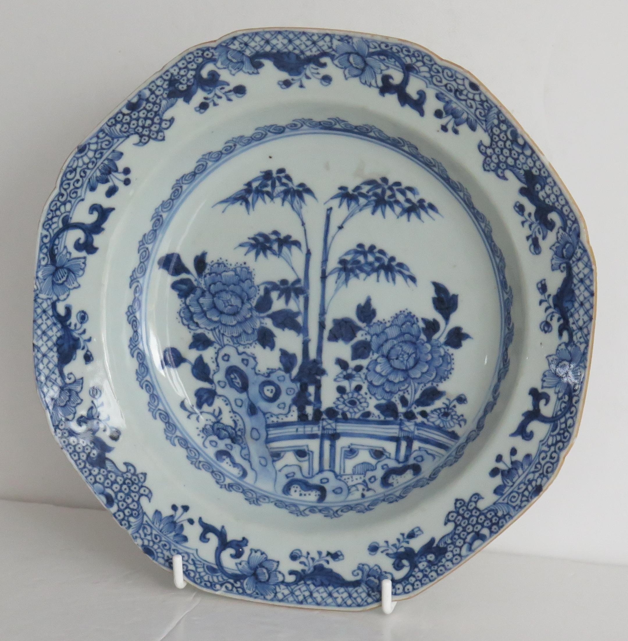 Chinese Export Soup or Deep Plate Canton Blue & White Porcelain, Qing circa 1770 In Good Condition In Lincoln, Lincolnshire