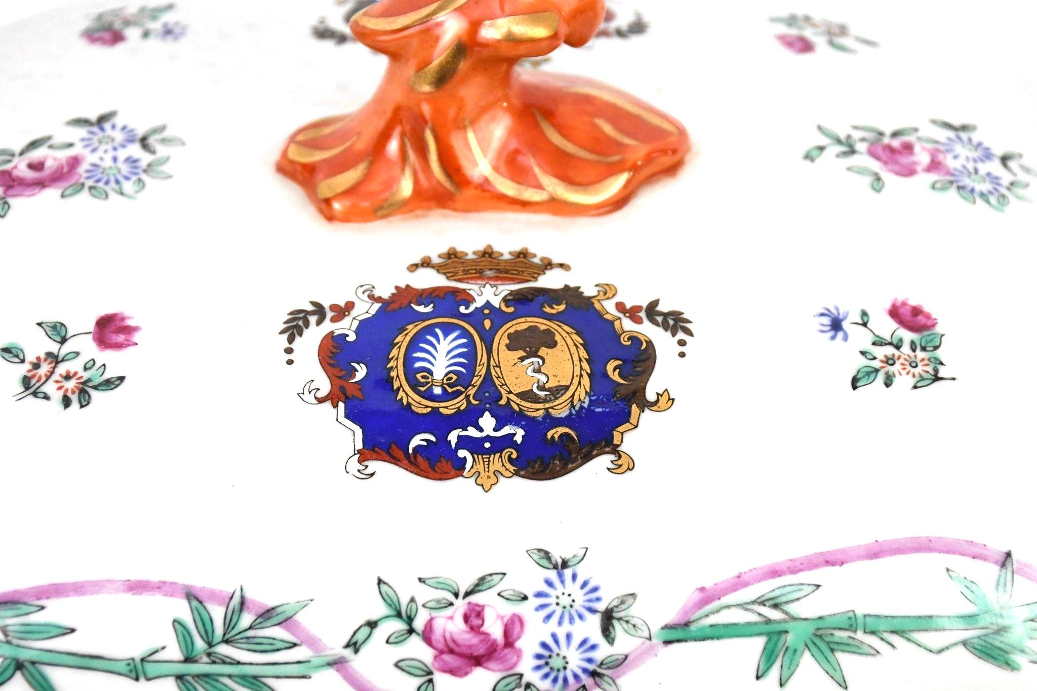 Exportation chinoise Chinese Export Soup Tureen with Cover and Underplate en vente