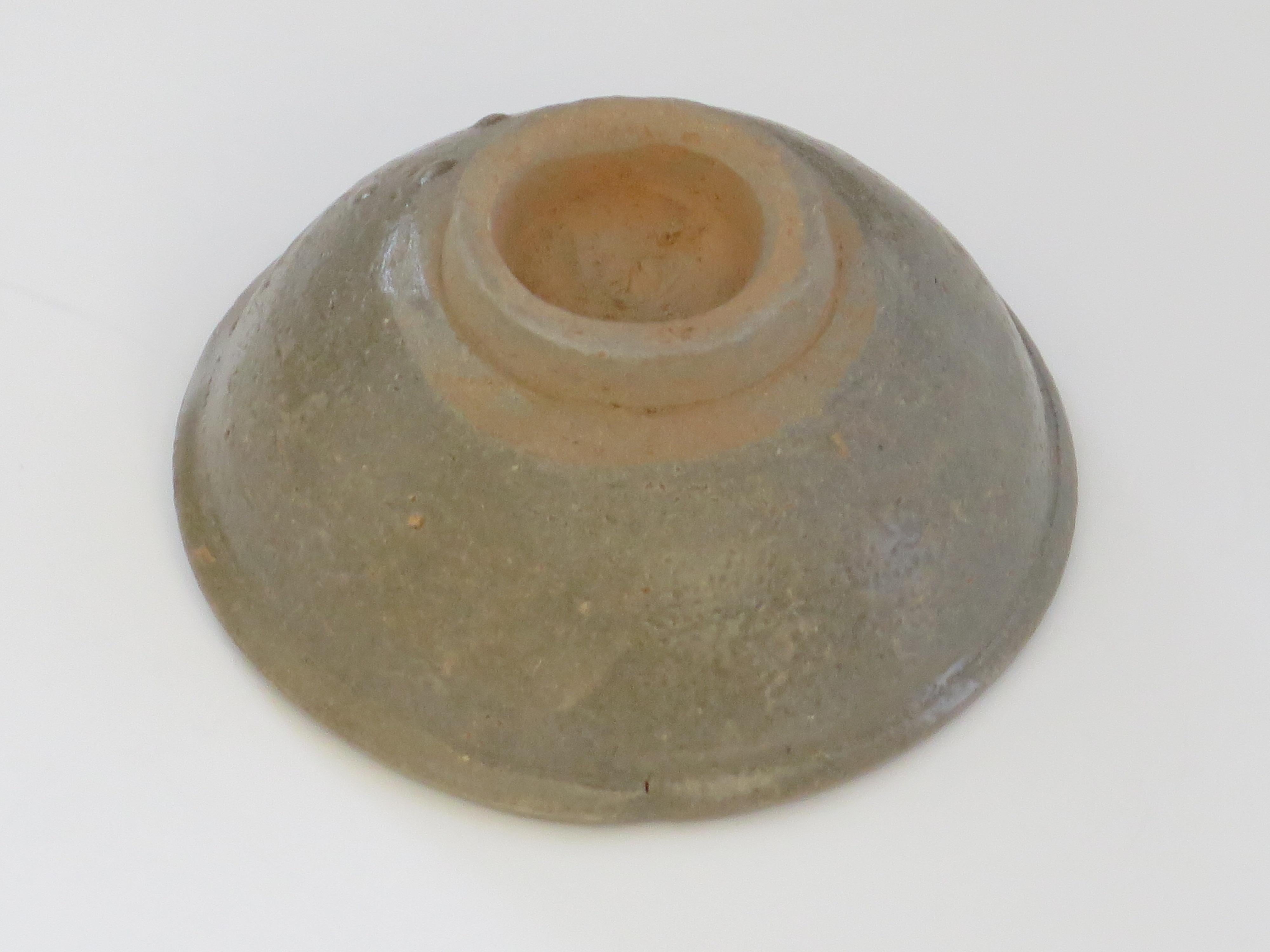 Chinesische Export-Steinzeugschale Longquan Celadon, frühe Ming Dynasty CIRCA 1400 im Angebot 8