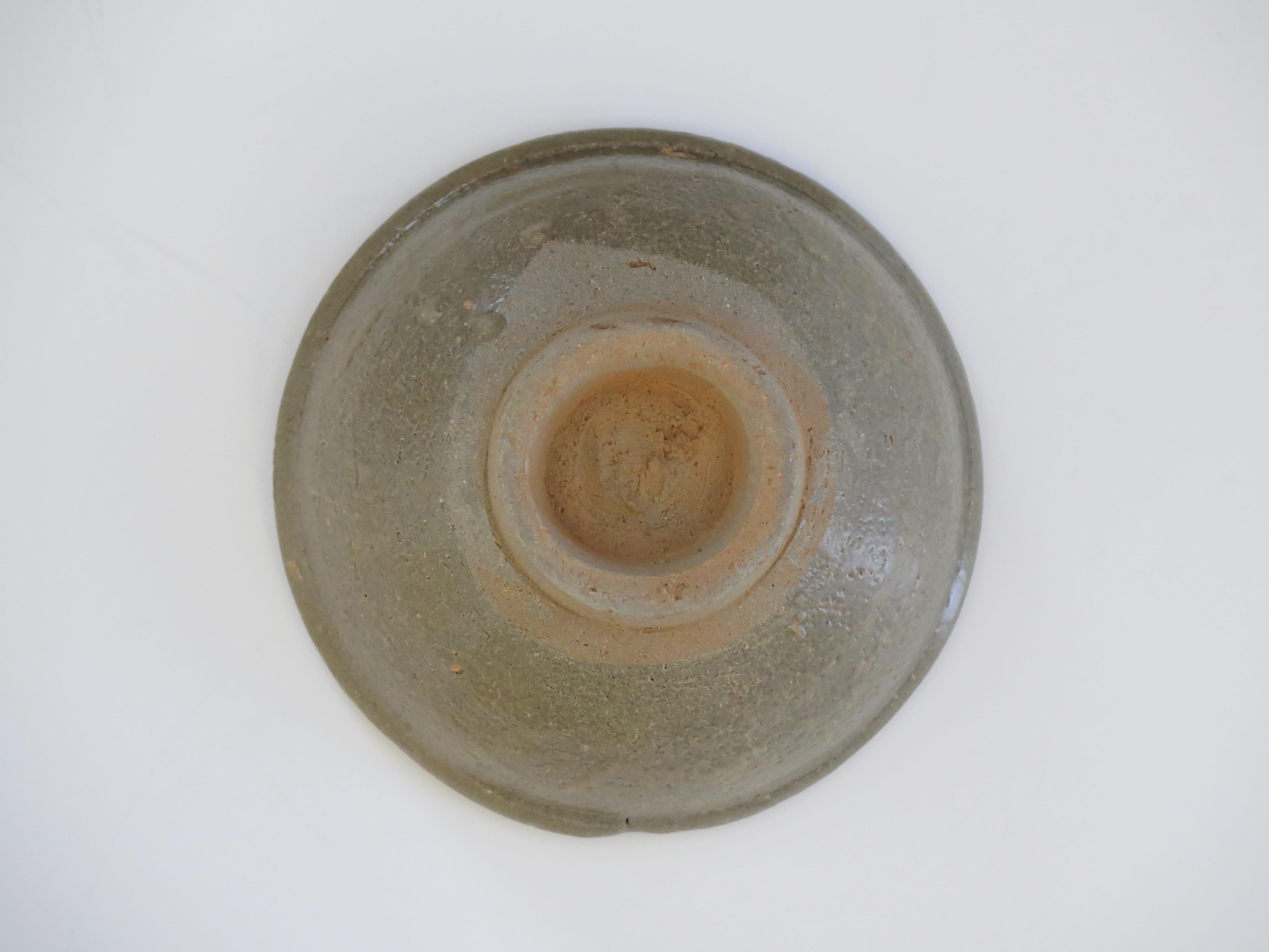Chinese Export Stoneware Bowl Longquan Celadon, Early Ming Dynasty Circa 1400 For Sale 11