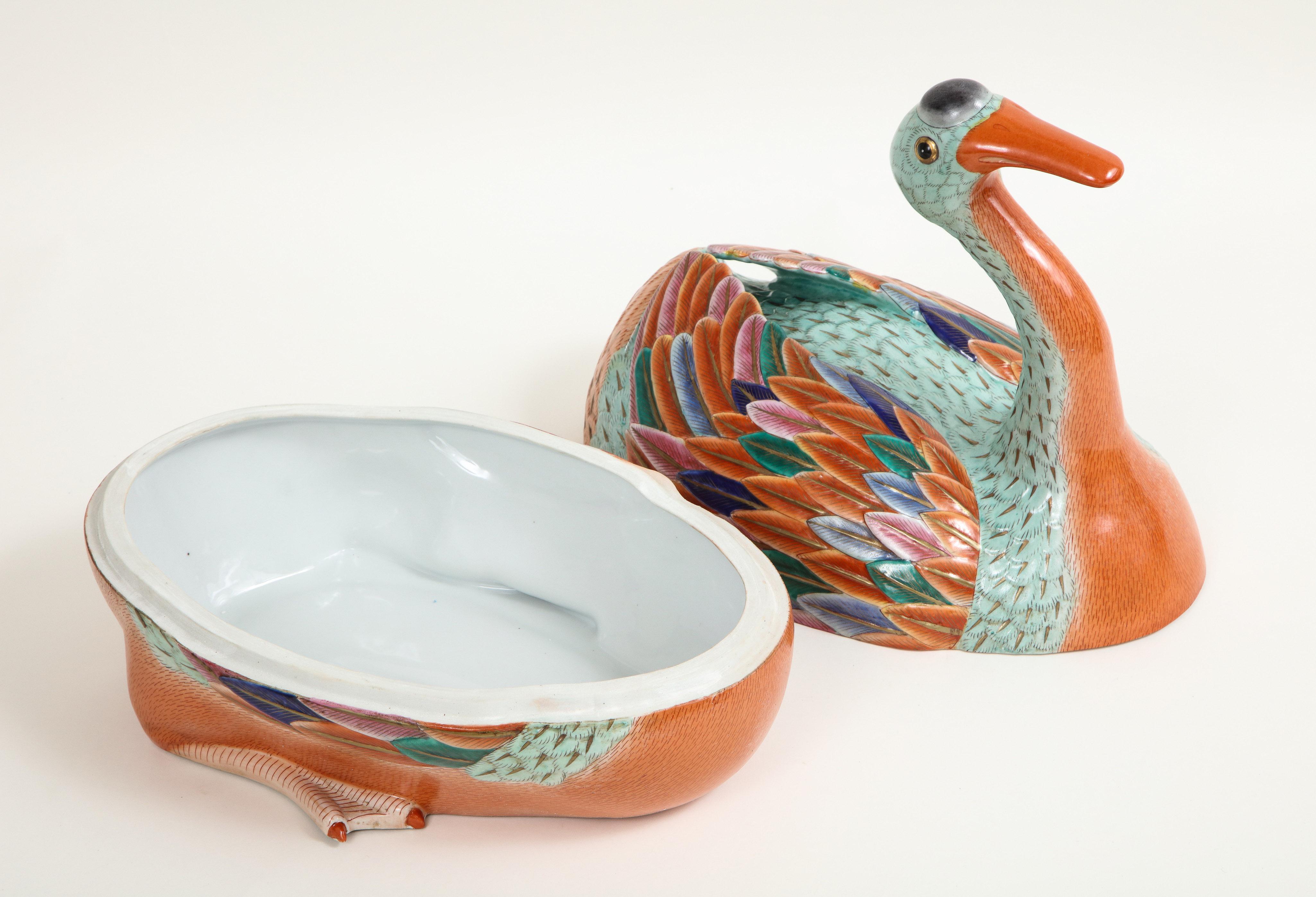 Chinese Export Style Porcelain Duck Tureen In Good Condition For Sale In New York, NY