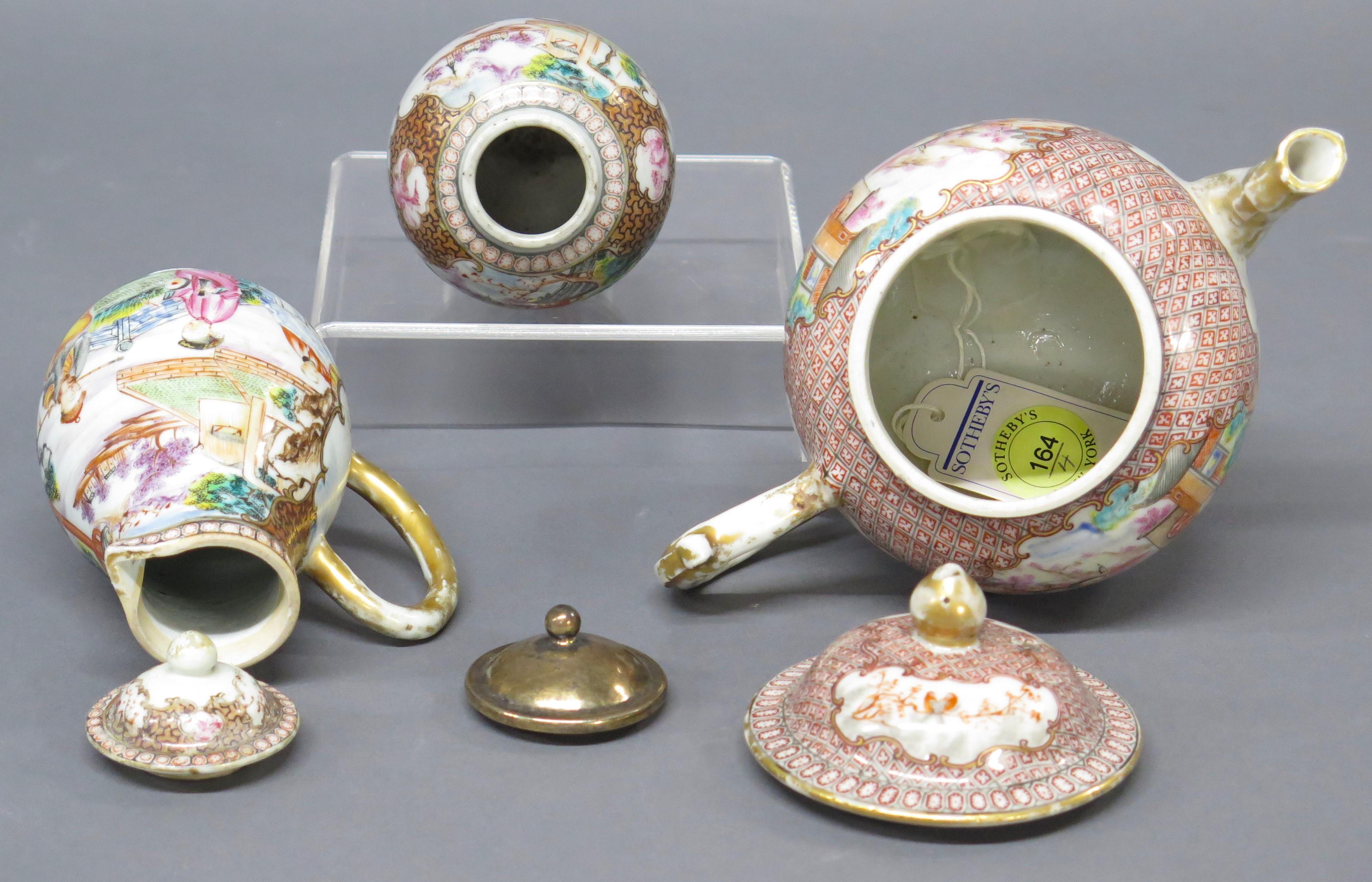 Chinese Export Tea Set, Rockefeller Pattern In Good Condition For Sale In Dallas, TX