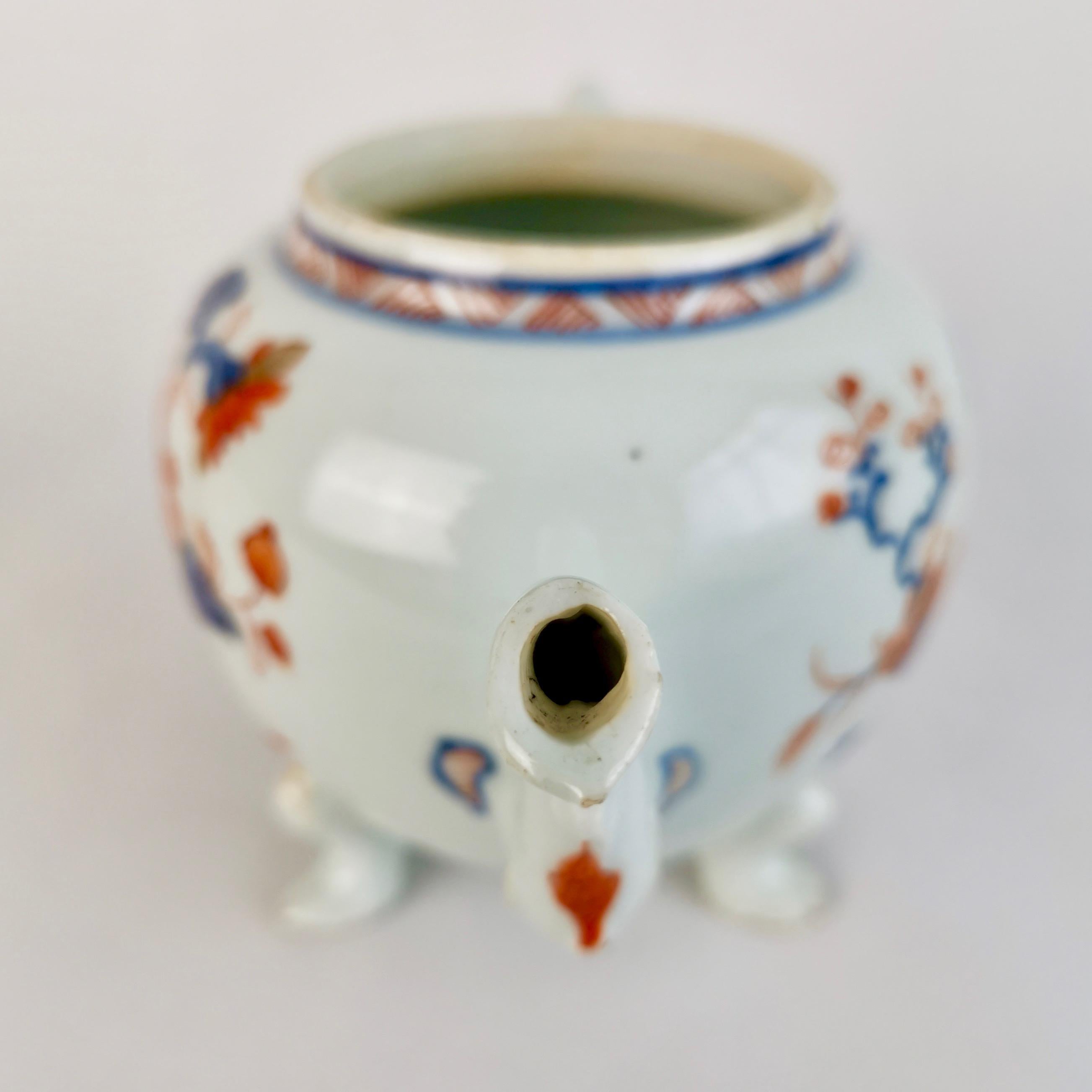 Chinese Export Teapot, Imari Flowers, Qianlong, circa 1750 4