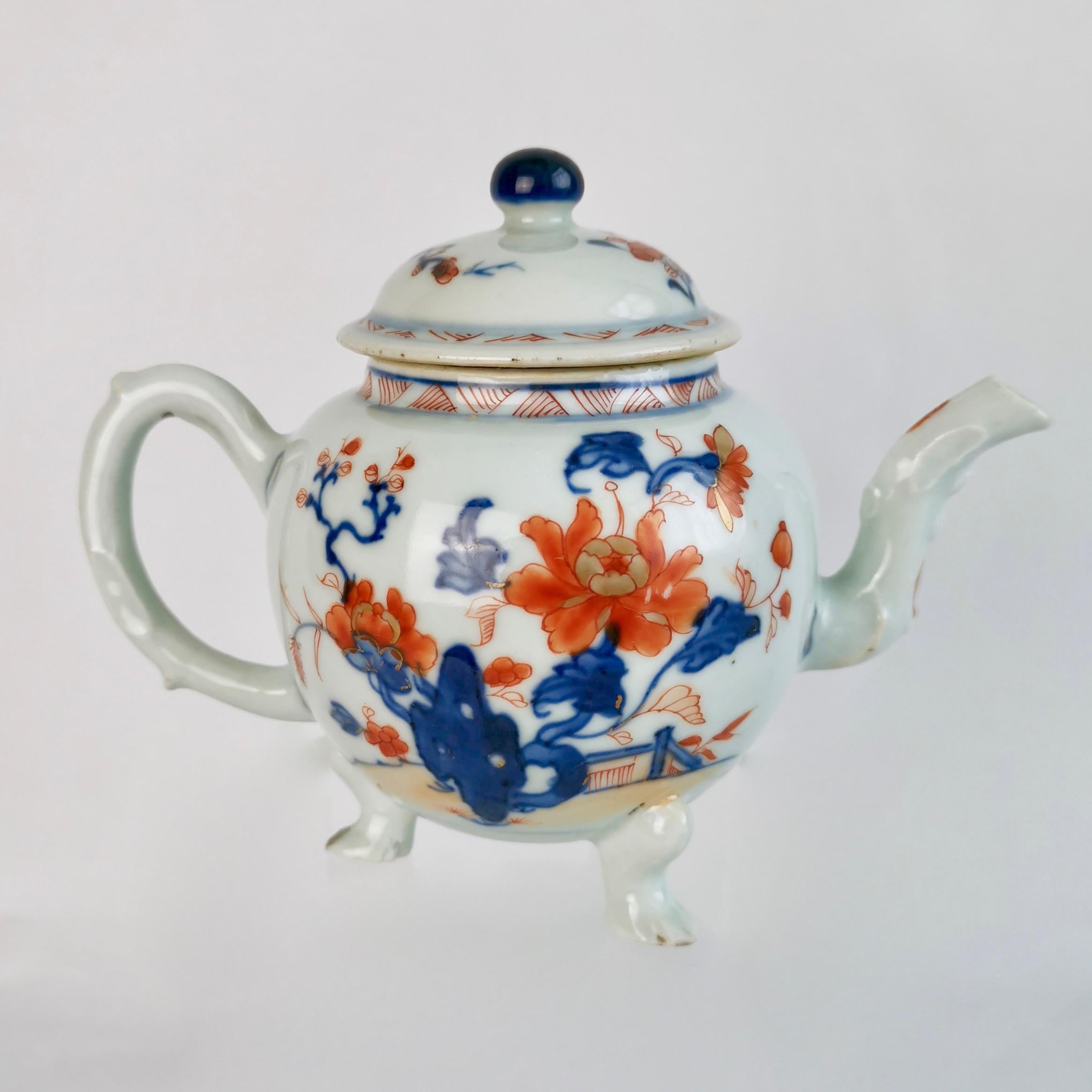 Hand-Painted Chinese Export Teapot, Imari Flowers, Qianlong, circa 1750