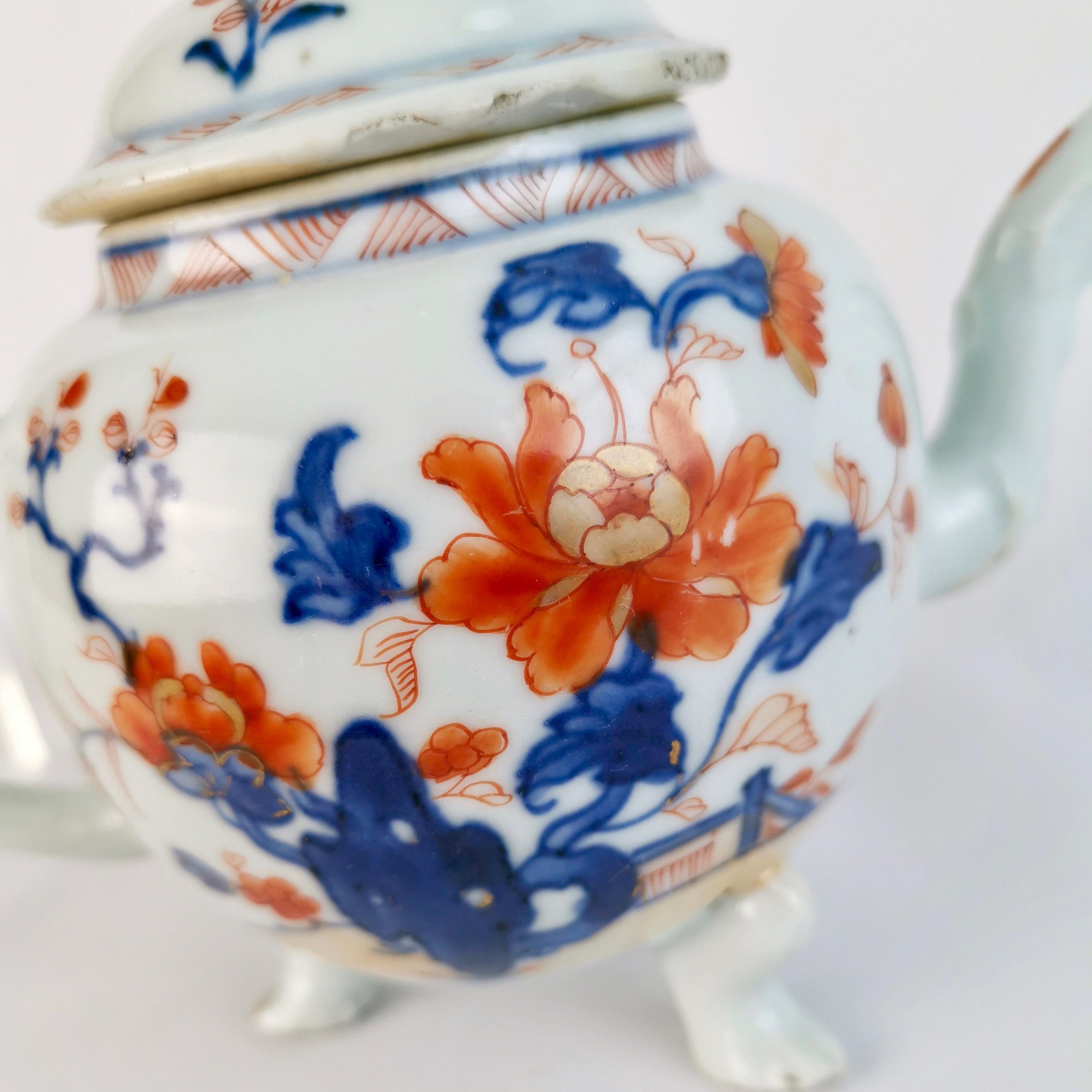 Porcelain Chinese Export Teapot, Imari Flowers, Qianlong, circa 1750
