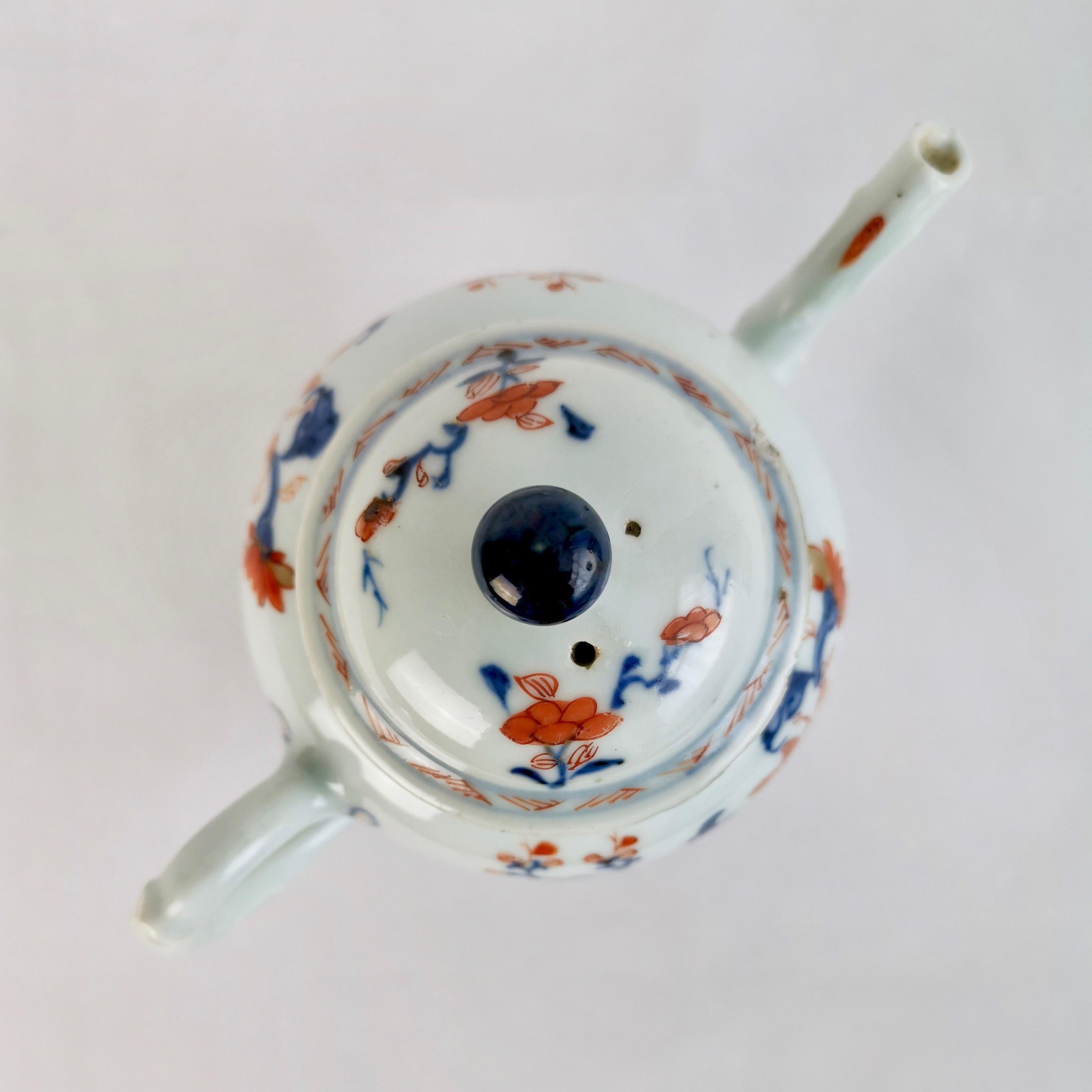 Chinese Export Teapot, Imari Flowers, Qianlong, circa 1750 1