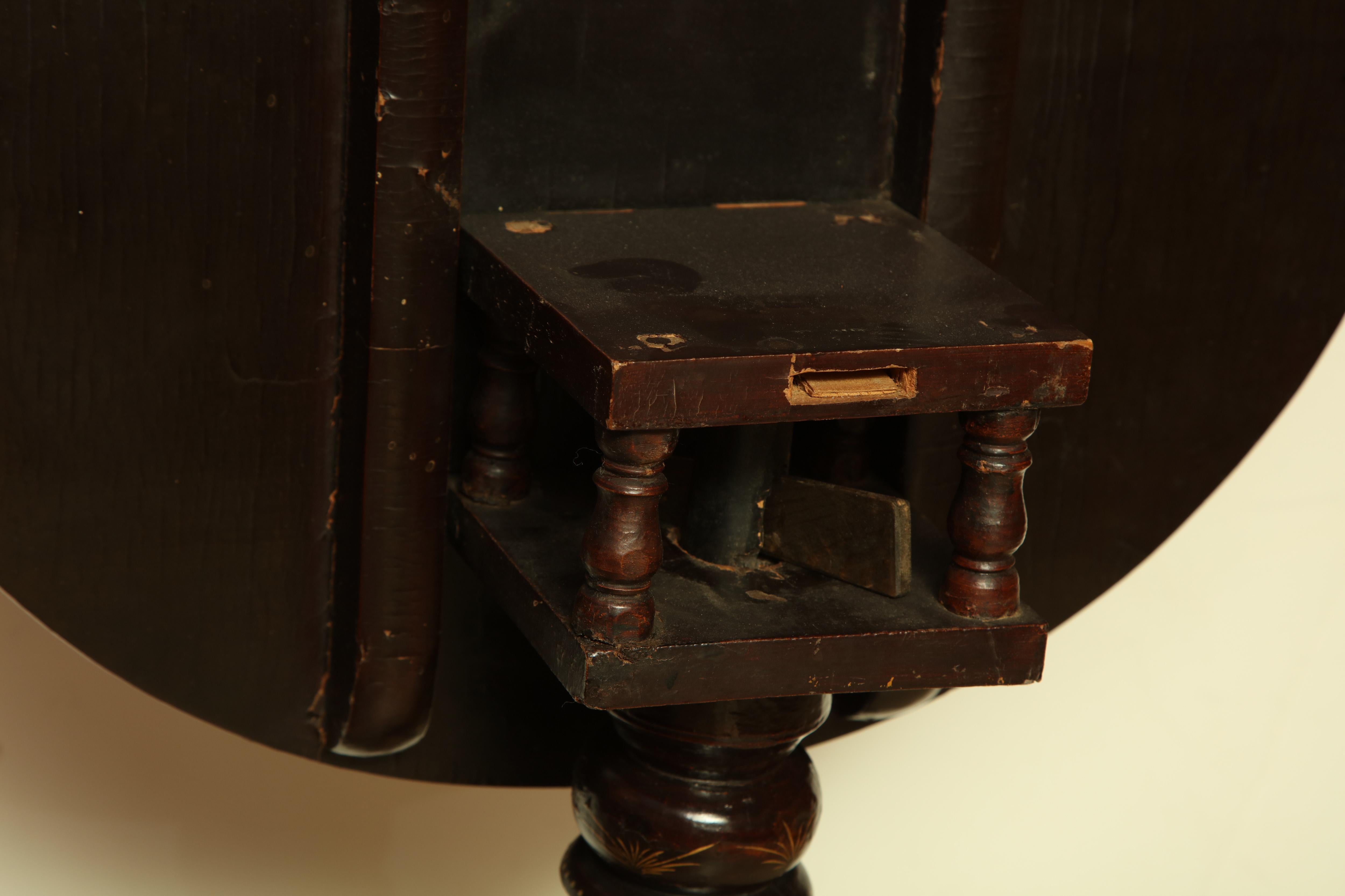 Chinese Export Tilt Table 4