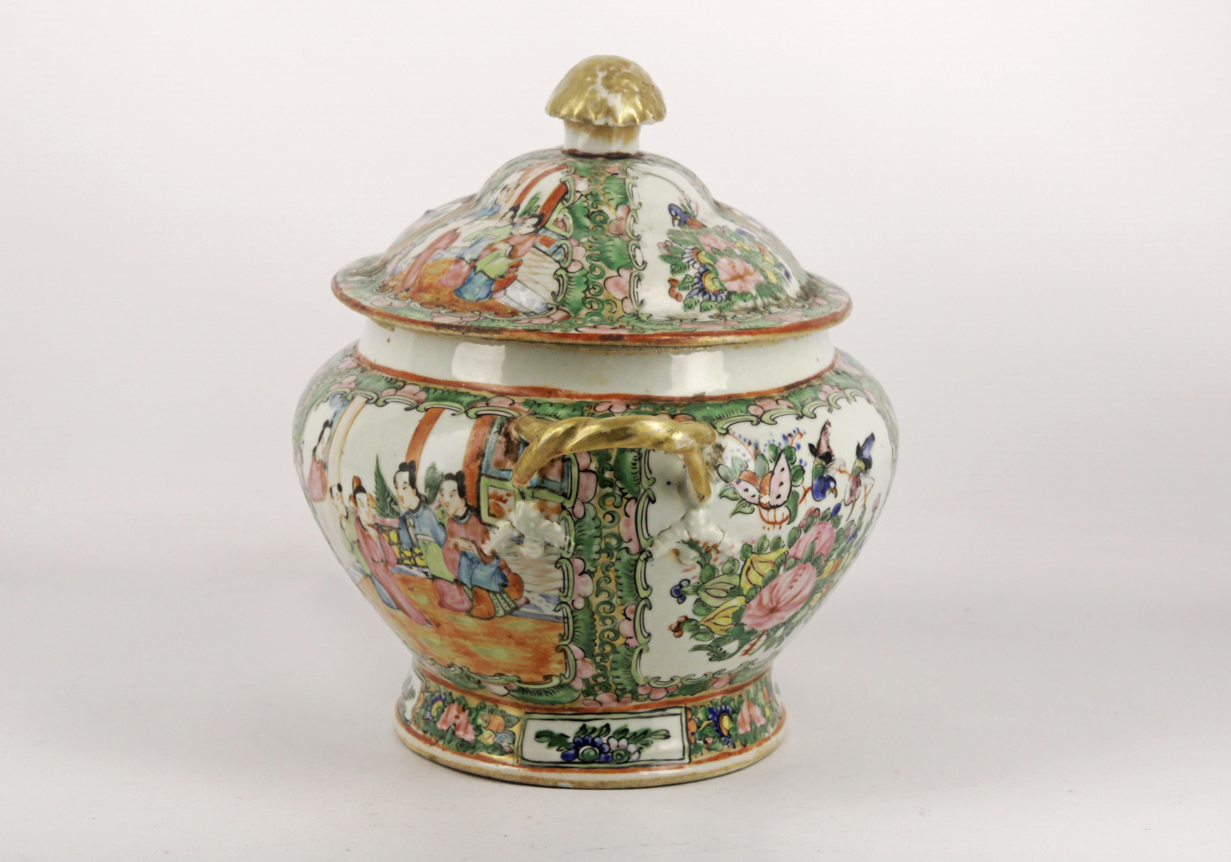 Chinese export tureen
Porcelain Material and hand painted
Bronze frame and golden details
Origin China circa 1900
Excellent condition, natural wear
Chinese export porcelain includes a wide range of Chinese porcelain that was made (almost)