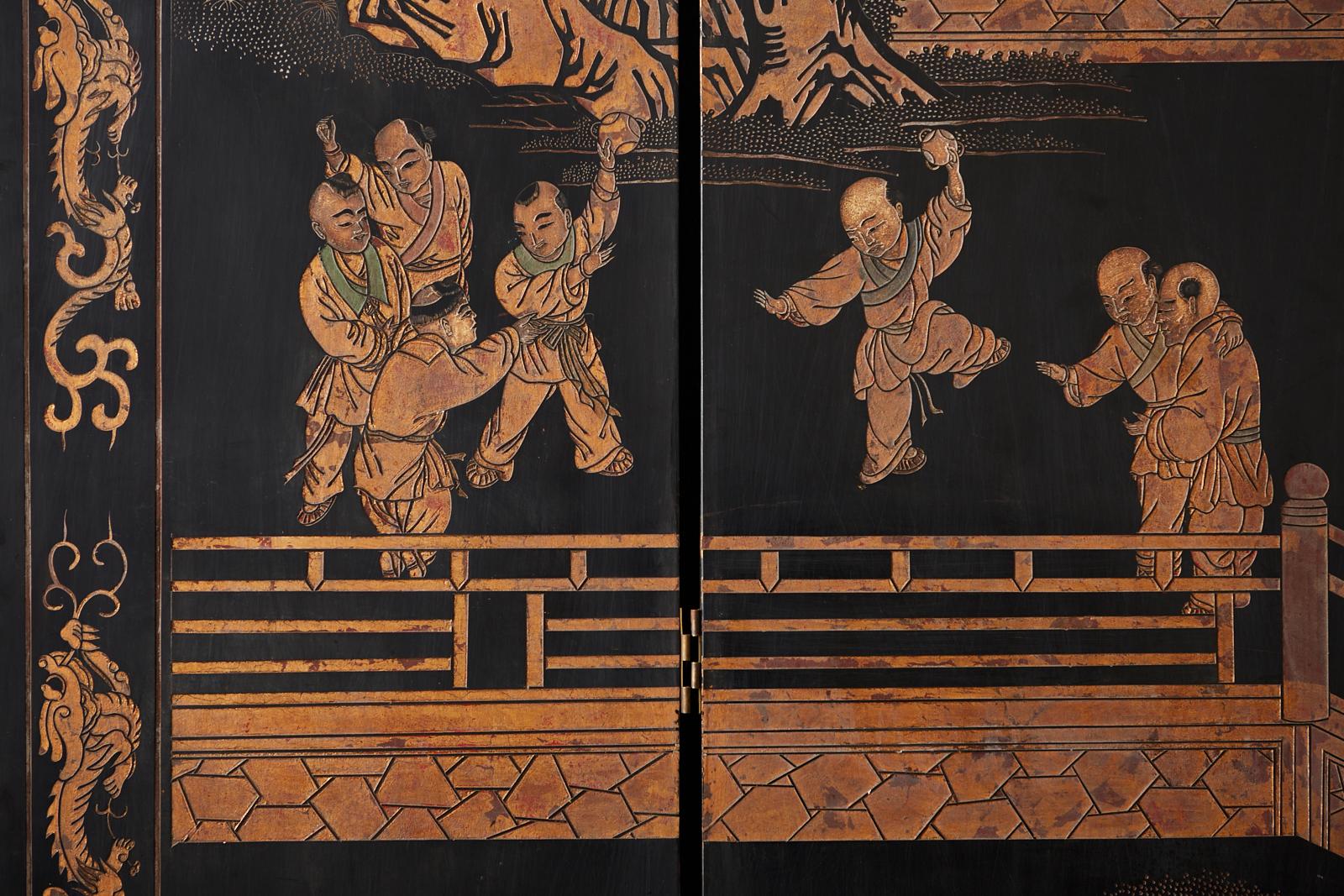 Chinese Export Twelve-Panel Lacquered Parcel-Gilt Coromandel Screen 5