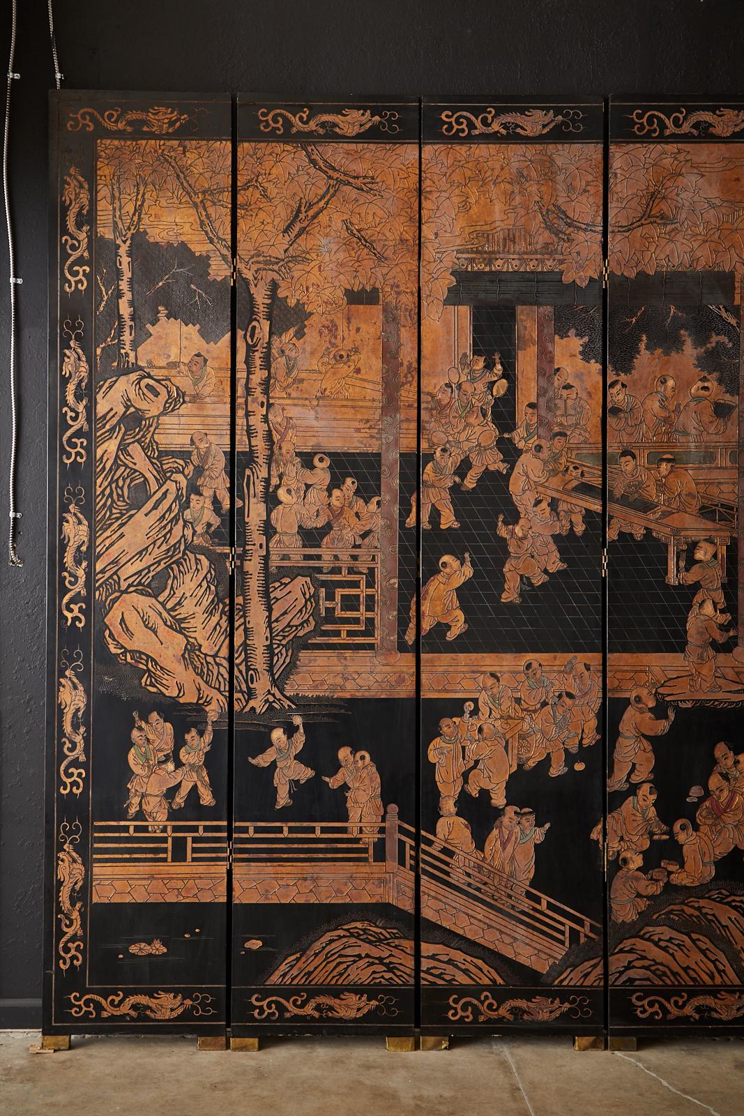 Hand-Crafted Chinese Export Twelve-Panel Lacquered Parcel-Gilt Coromandel Screen