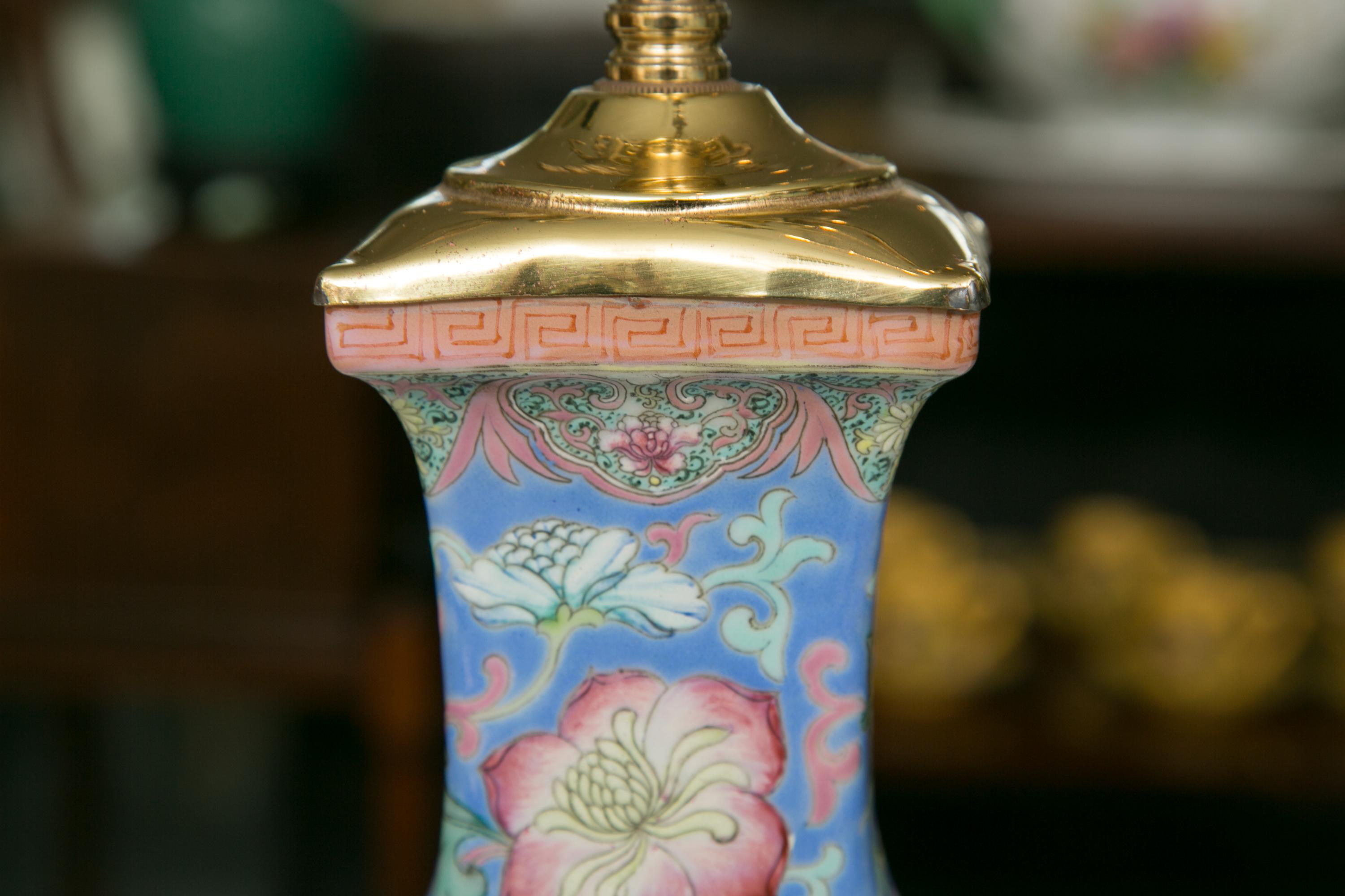 Chinese Export Vase as Table Lamp In Good Condition In WEST PALM BEACH, FL