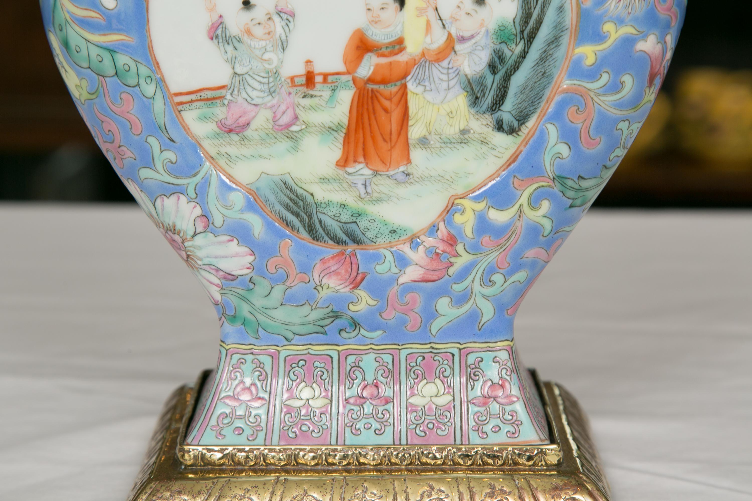 Chinese Export Vase as Table Lamp 1