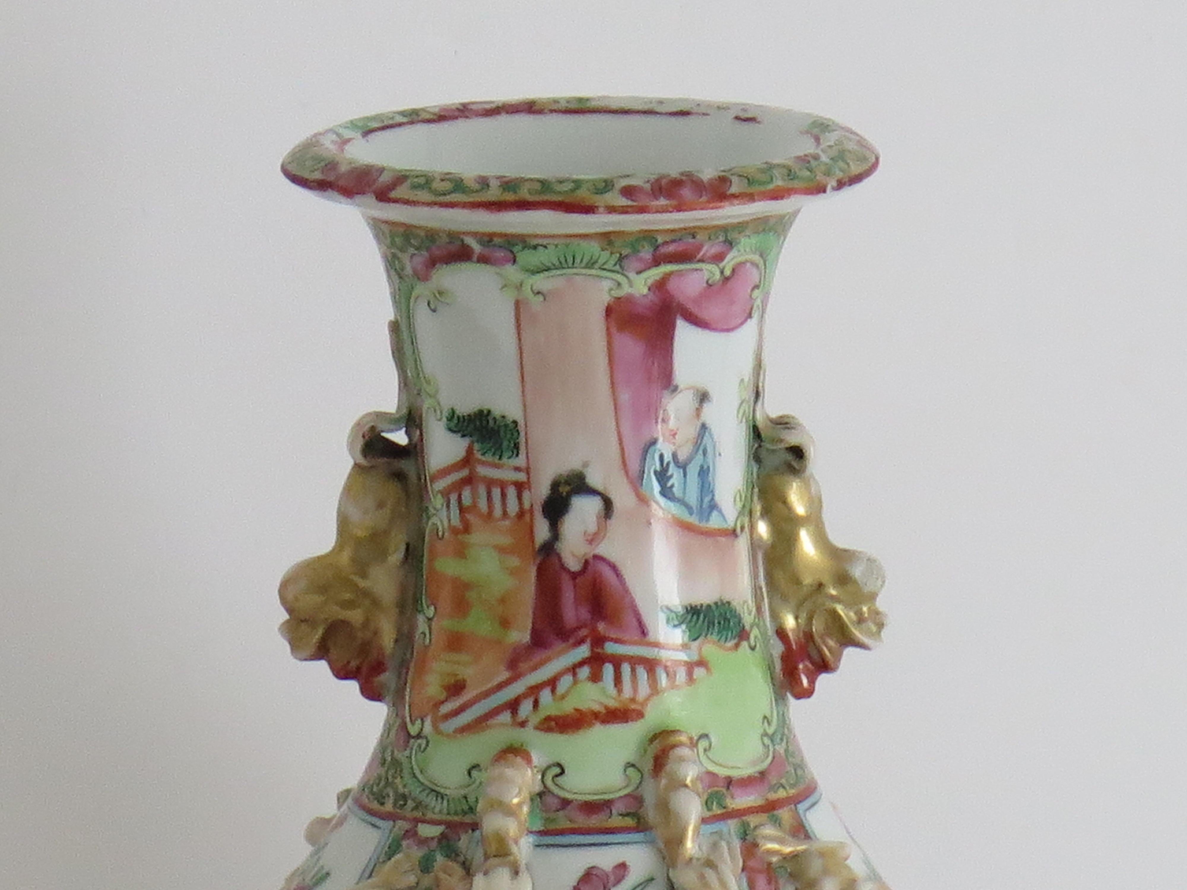 Chinesische Exportvase Kanton Rose Medaillon Porzellan, Qing, um 1840 im Angebot 4