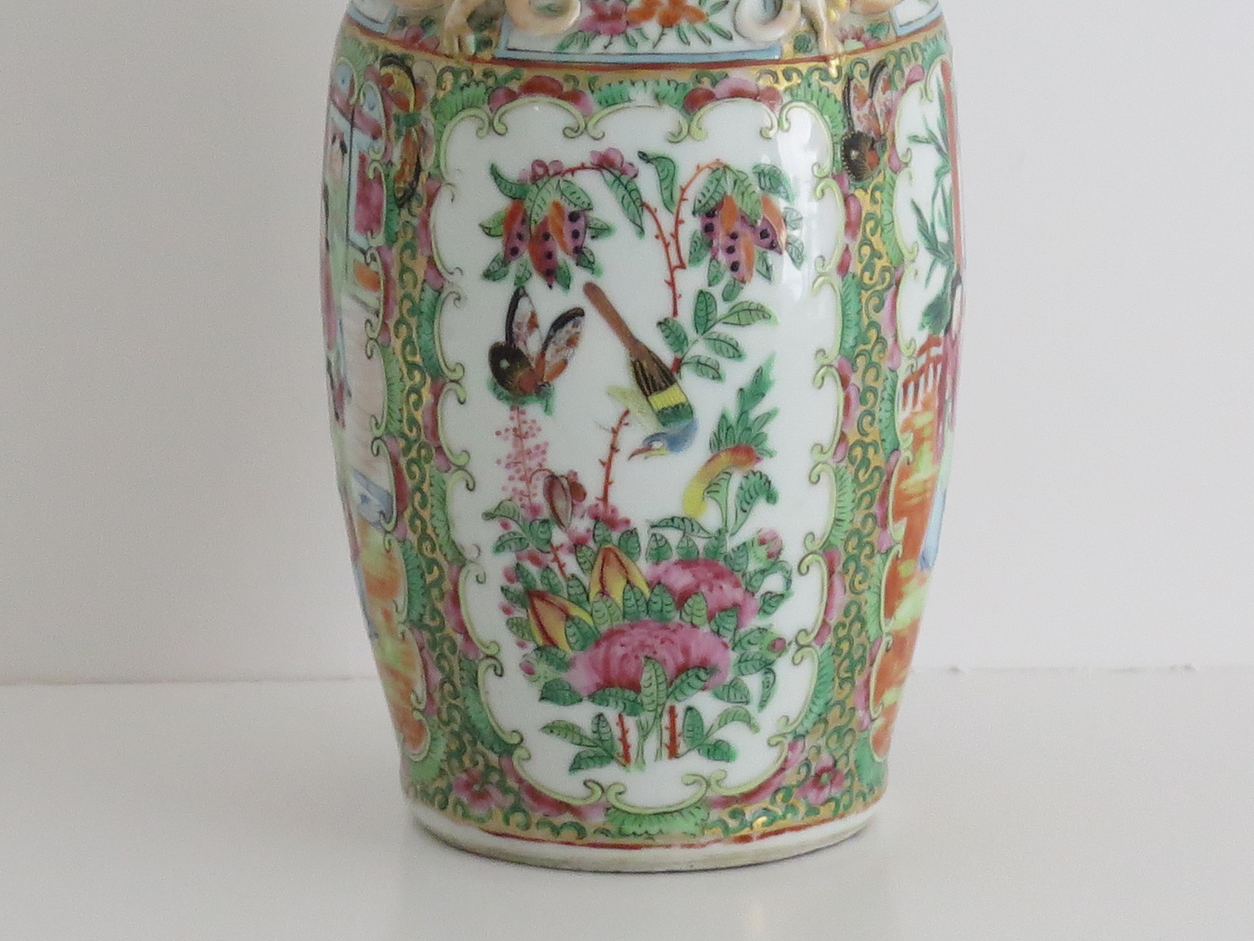 Chinesische Exportvase Kanton Rose Medaillon Porzellan, Qing, um 1840 im Angebot 3