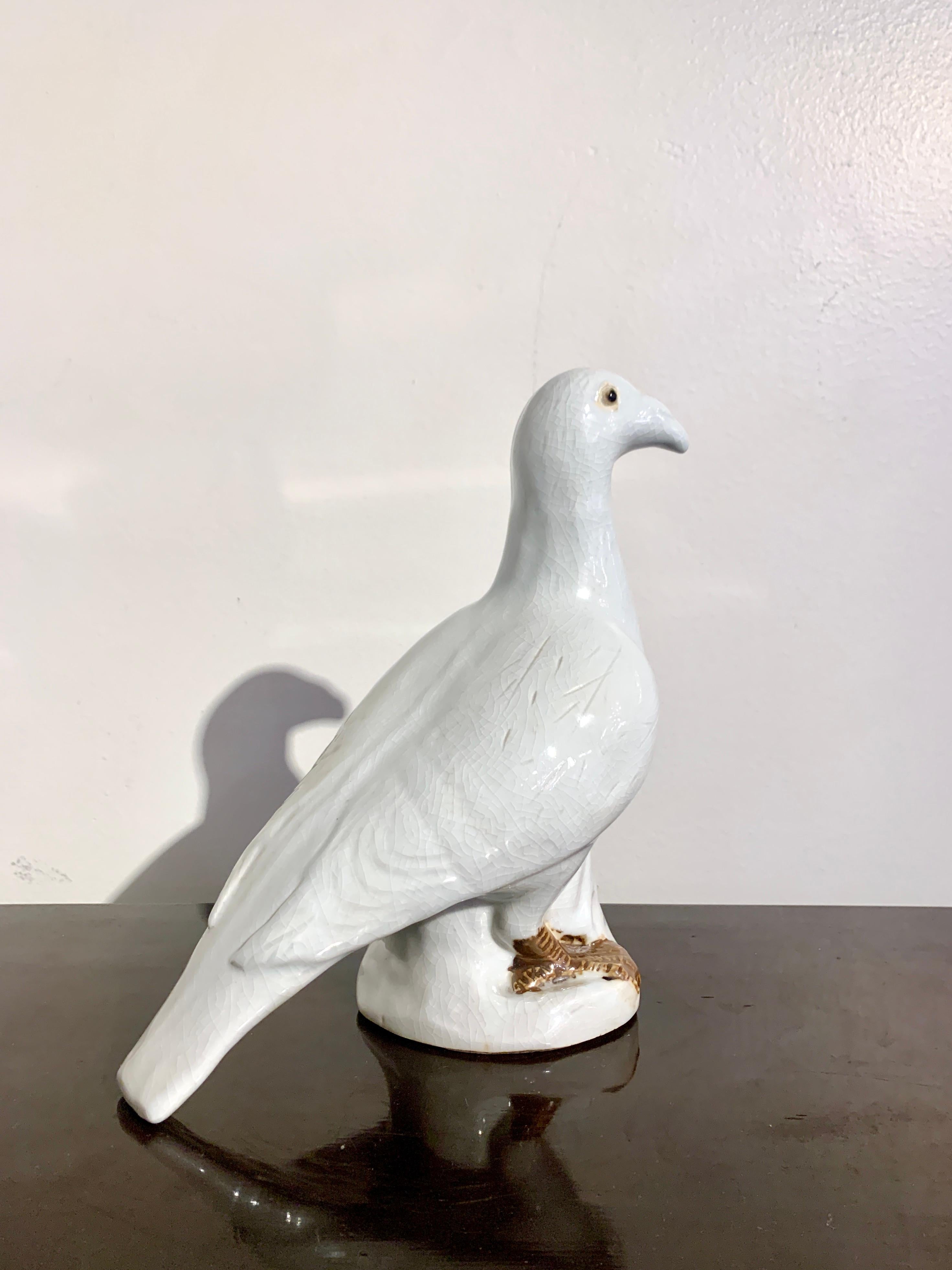 Chinese Export White Glazed Porcelain Dove, Early-Mid 20th Century, China 3