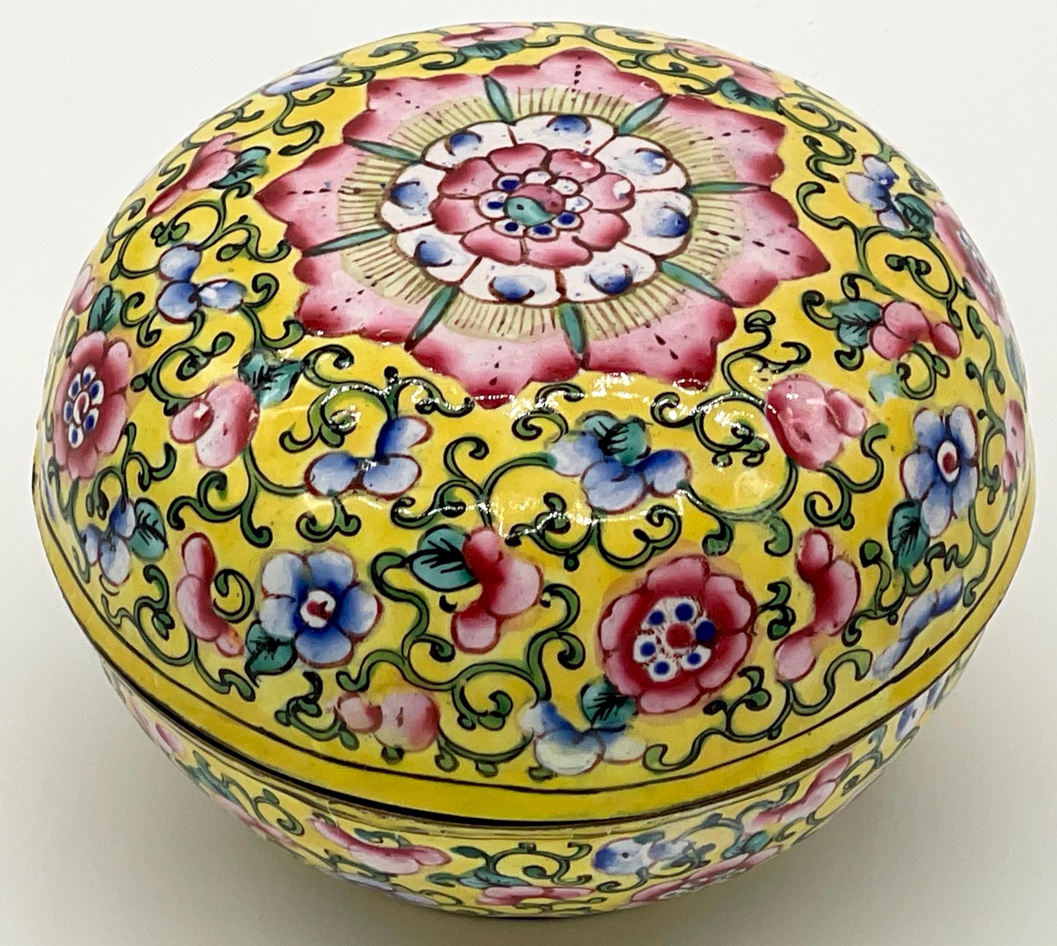 Enameled Chinese Export Yellow Floral Beijing Enamel Round Box  For Sale