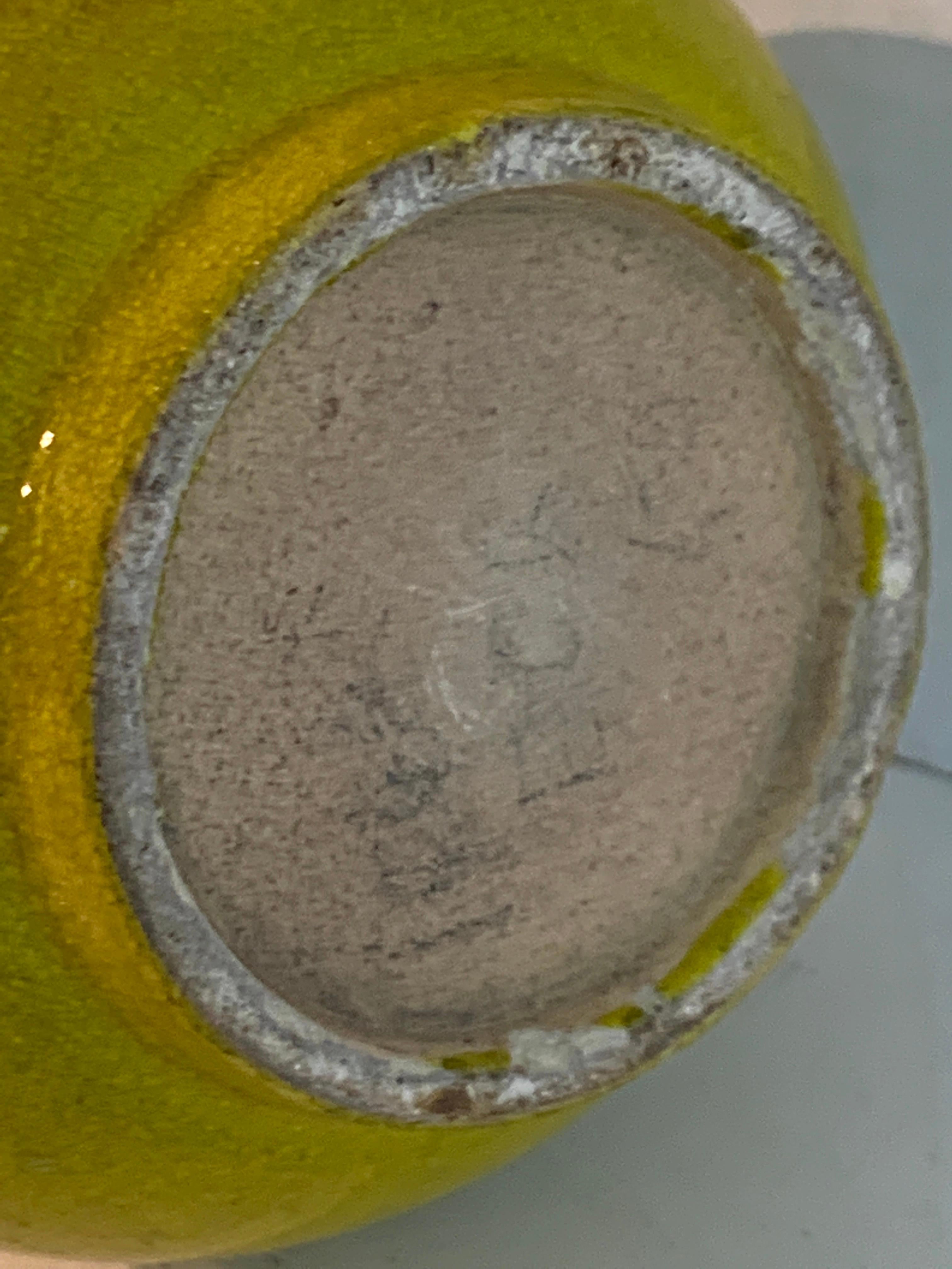 Chinese Export Yellow Monochrome Bottle Vase, circa 1900 1