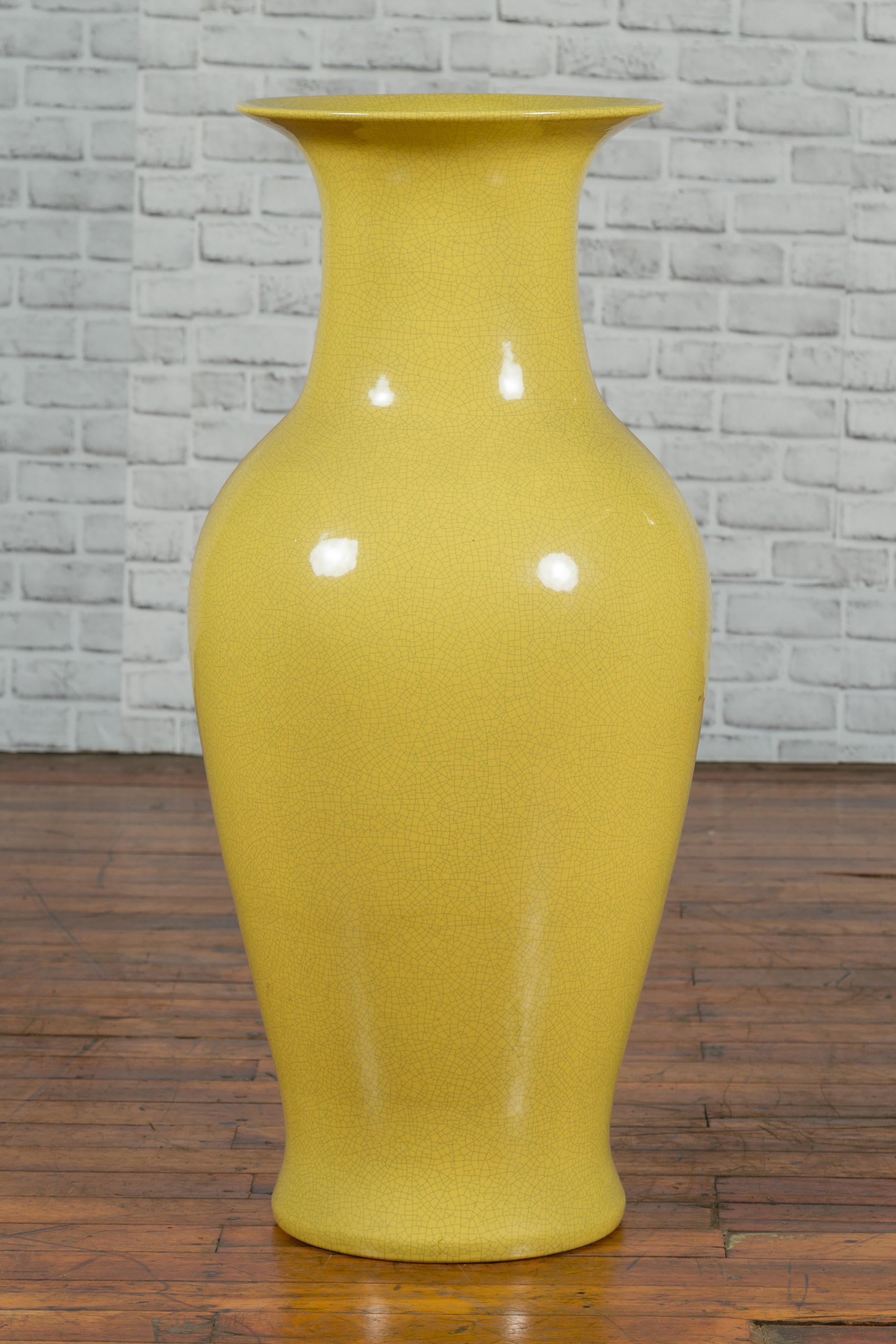 Chinese Extra Large Vintage Vase with Yellow Crackled Finish and Flaring Mouth 4