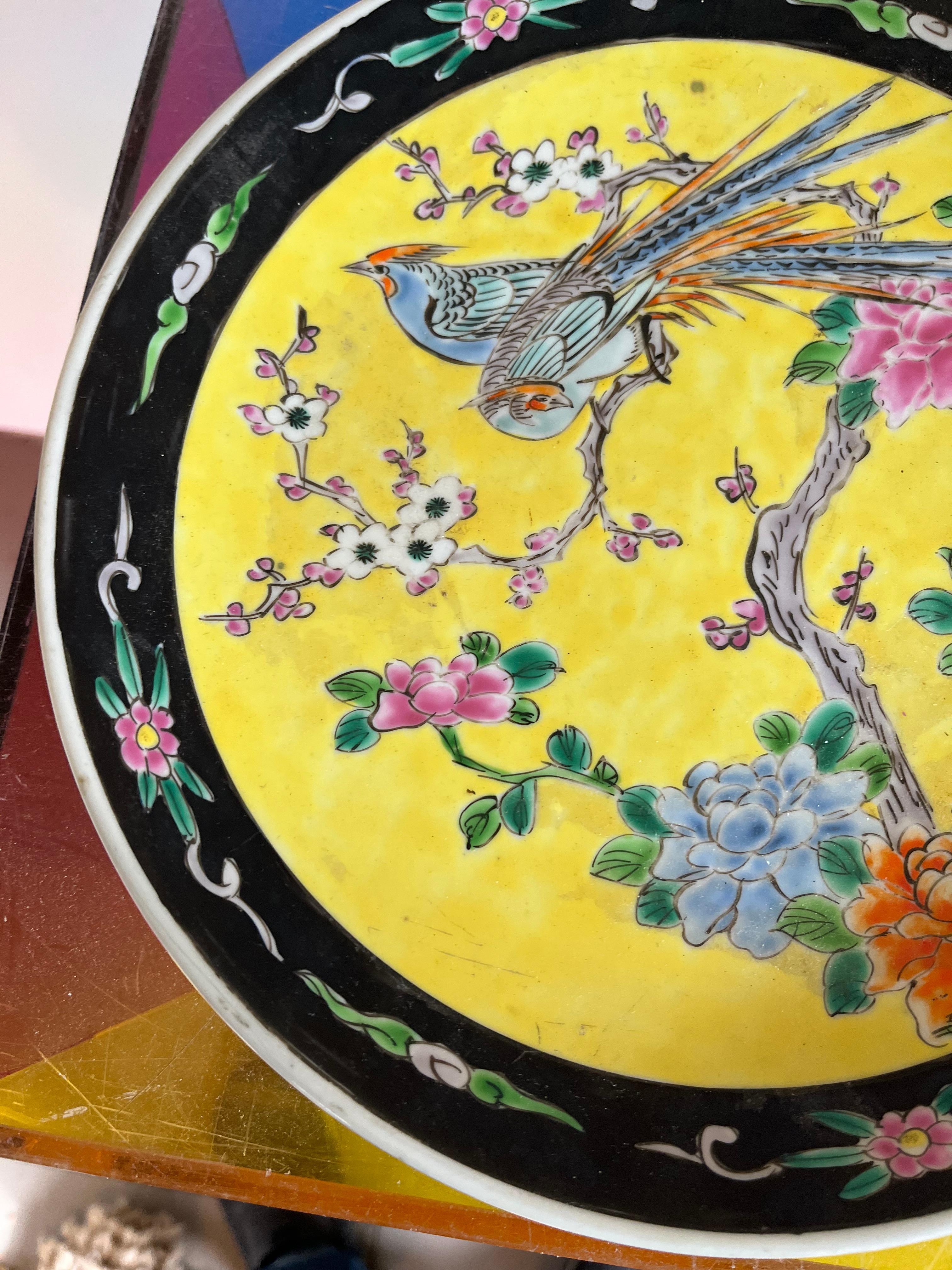 Chinese Famille Jaune Decorative Plate, Qing For Sale 1