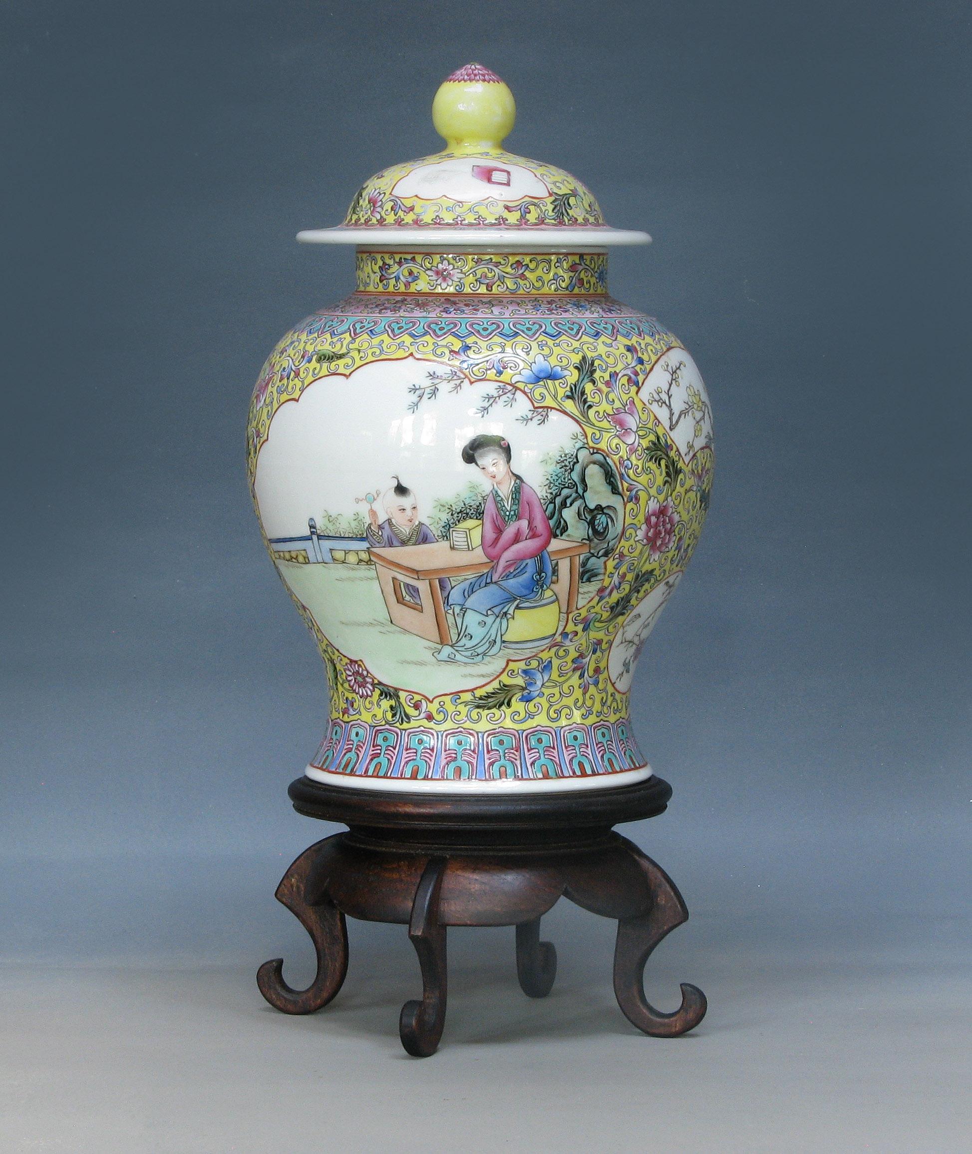 Chinese Export Chinese Famille Rose Baluster Jar and Cover on Stand