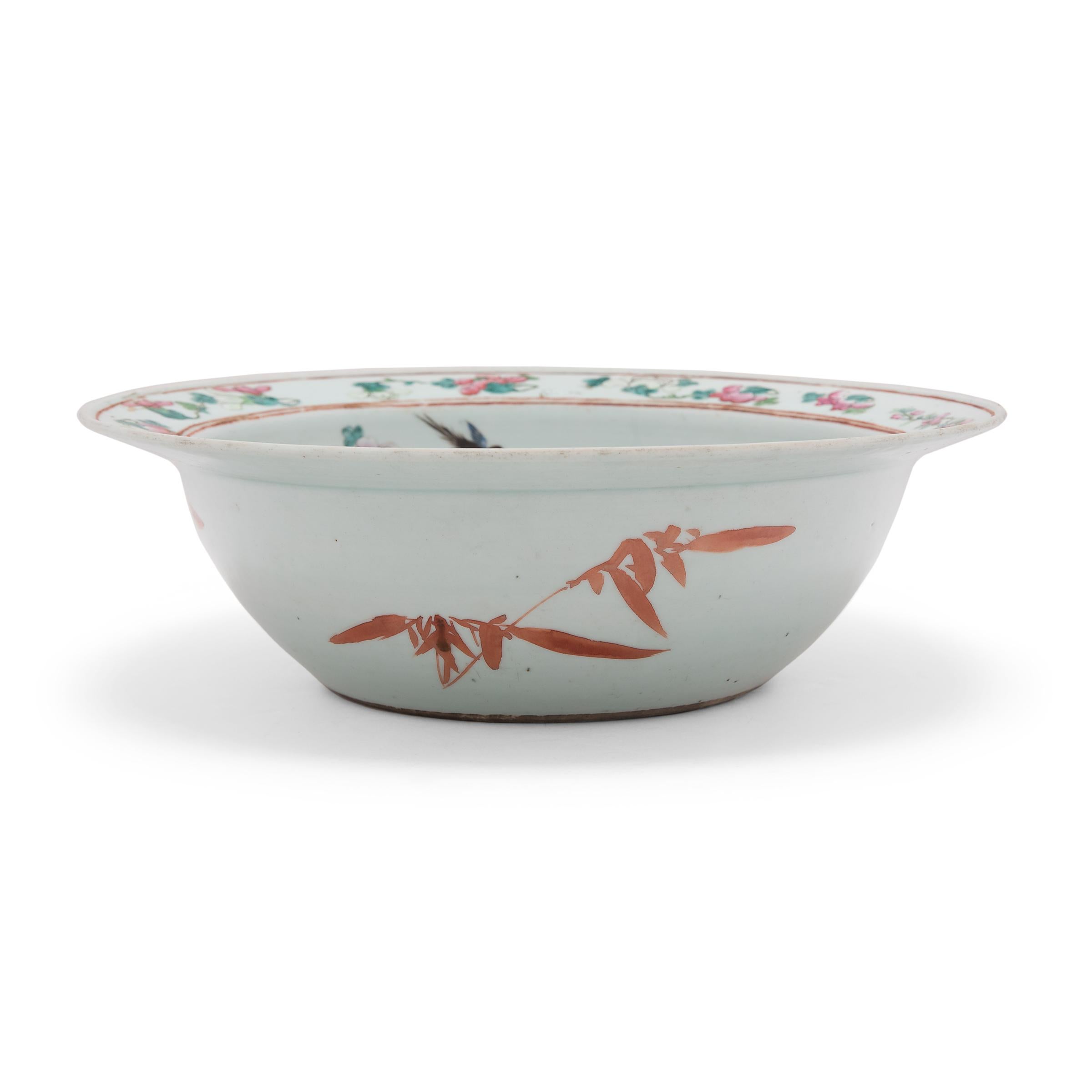 Chinese Famille Rose Bowl with Pheasant and Chrysanthemums, c. 1900 In Good Condition For Sale In Chicago, IL