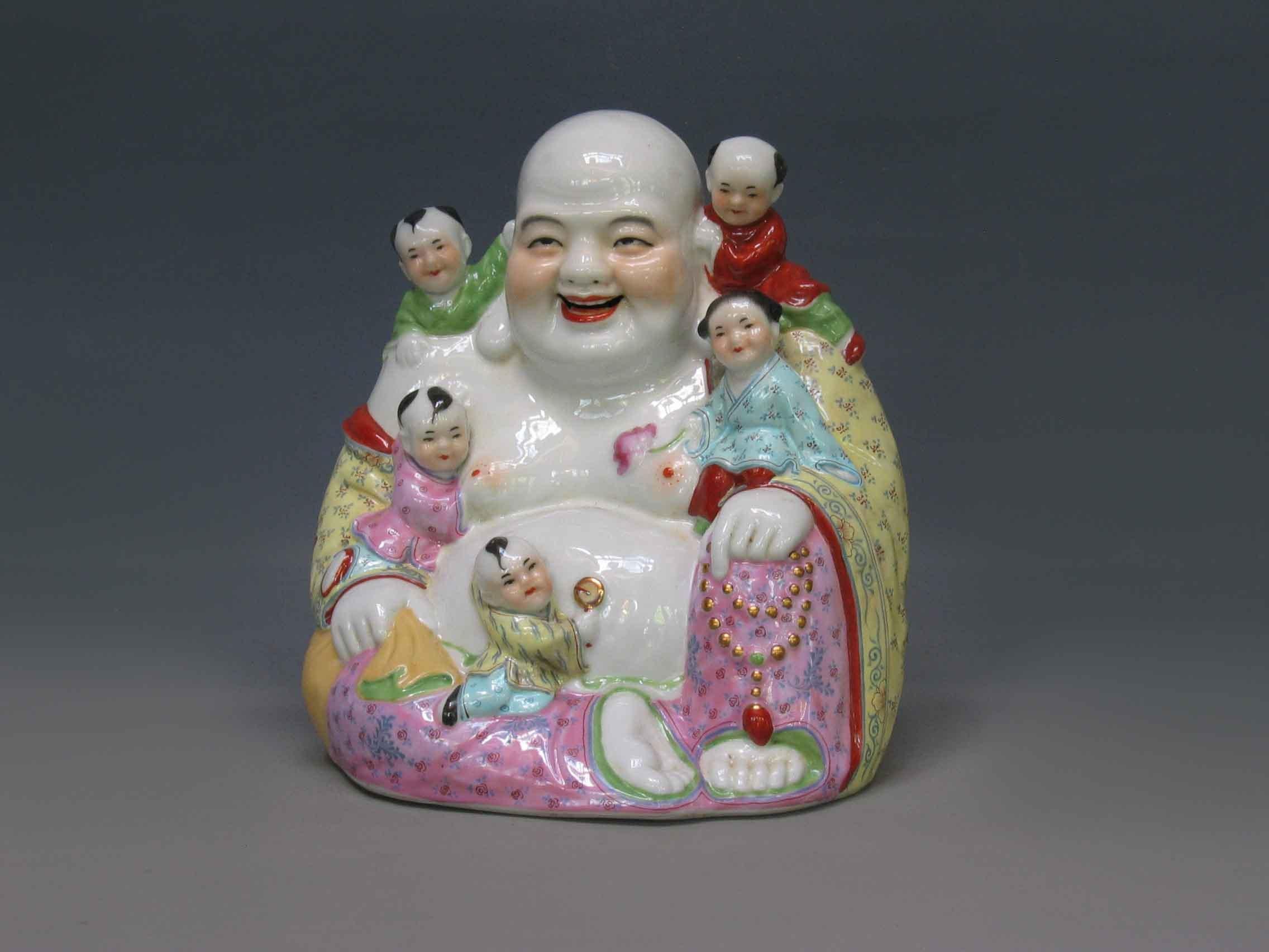 Chinese Famille Rose Buddha Budai And Boys Group   20th Century For Sale 7
